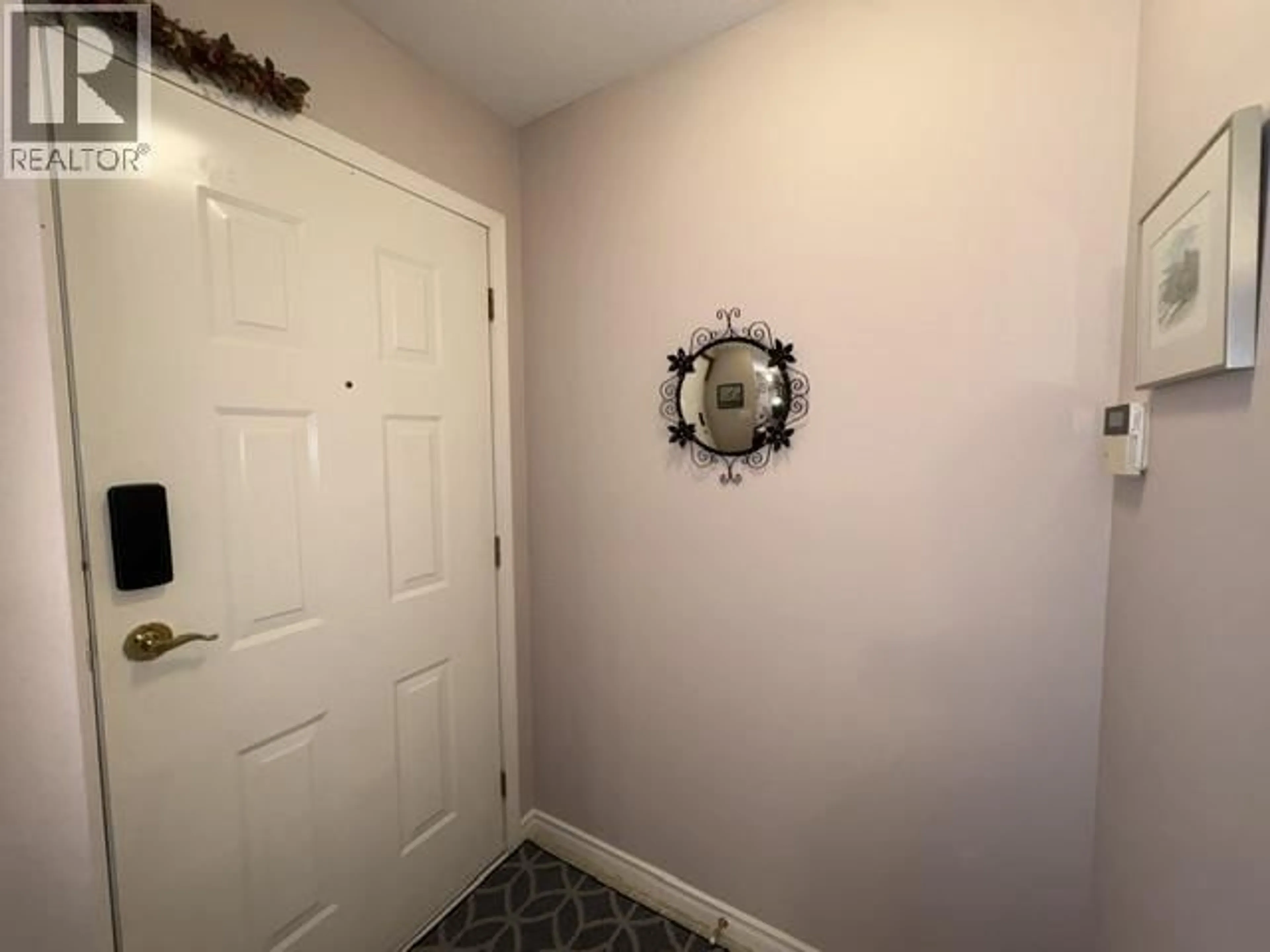 Indoor entryway for 22 - 23580 DEWDNEY TRUNK ROAD, Maple Ridge British Columbia V2X0S8