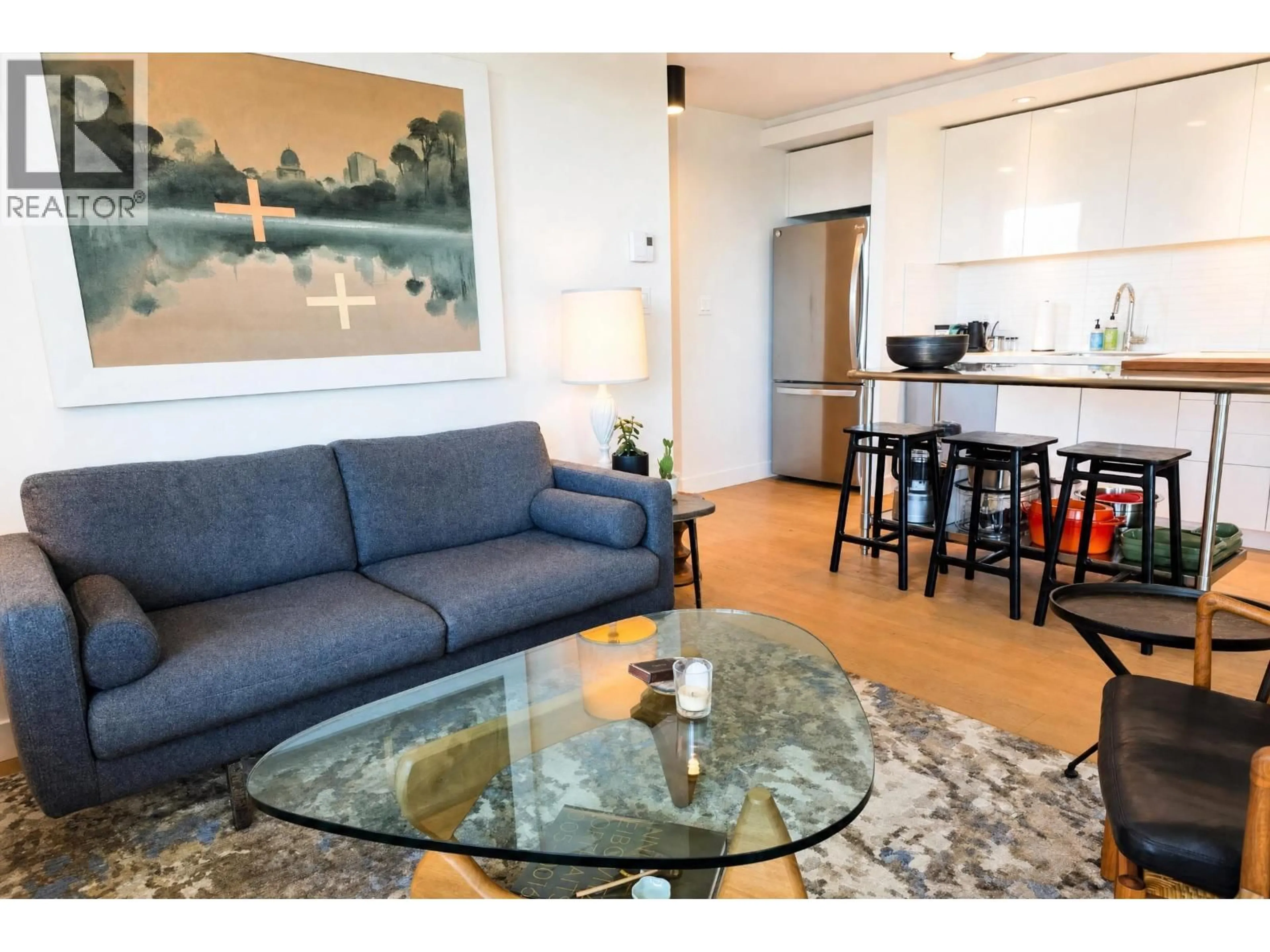 Living room with furniture, wood/laminate floor for 905 - 328 11TH AVENUE, Vancouver British Columbia V5T4W1