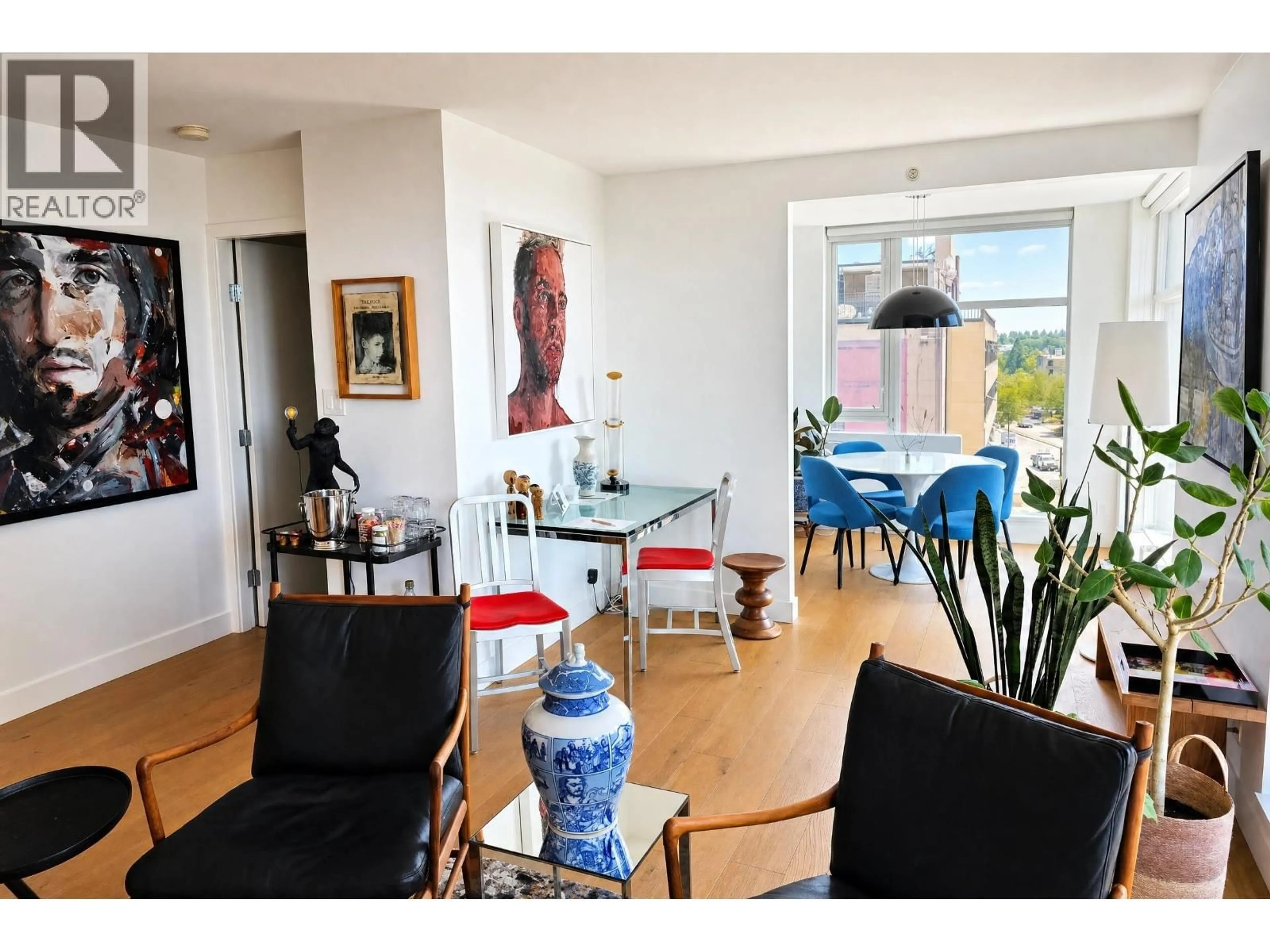 Dining room, wood/laminate floor for 905 - 328 11TH AVENUE, Vancouver British Columbia V5T4W1