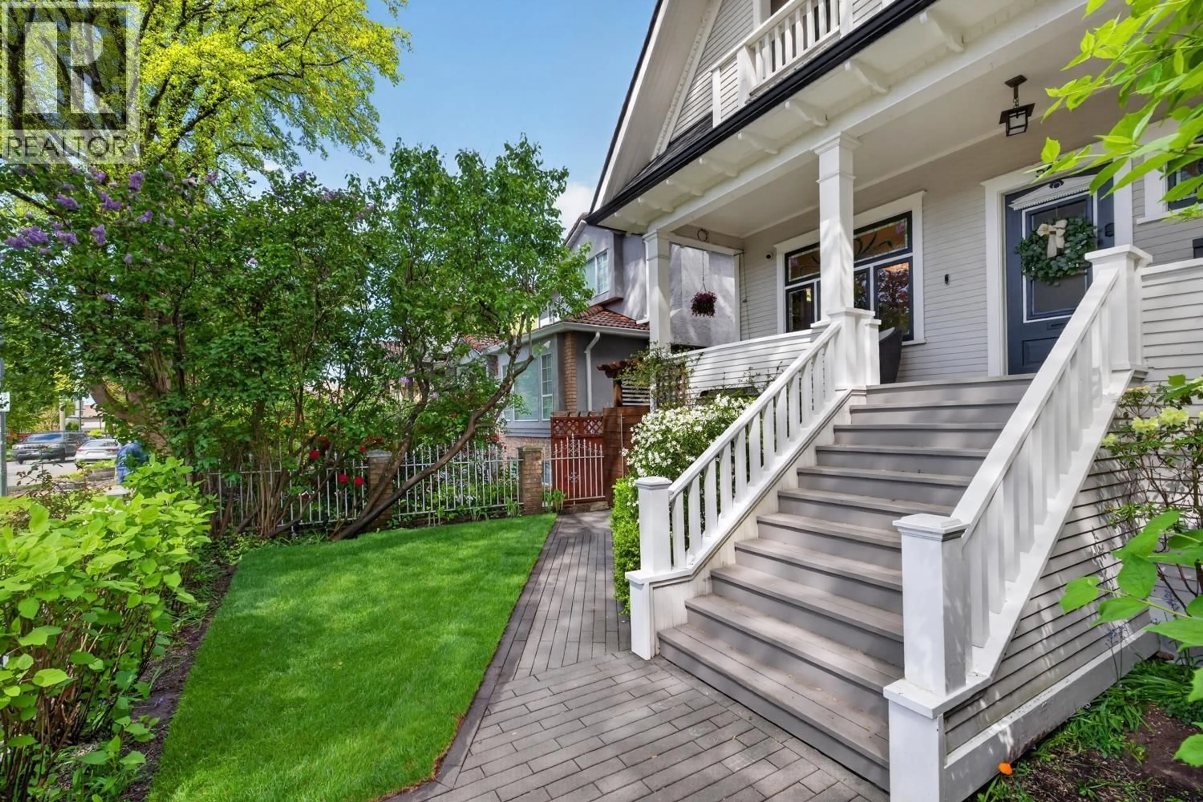 Patio, street for 565 45TH AVENUE, Vancouver British Columbia V5W1X6