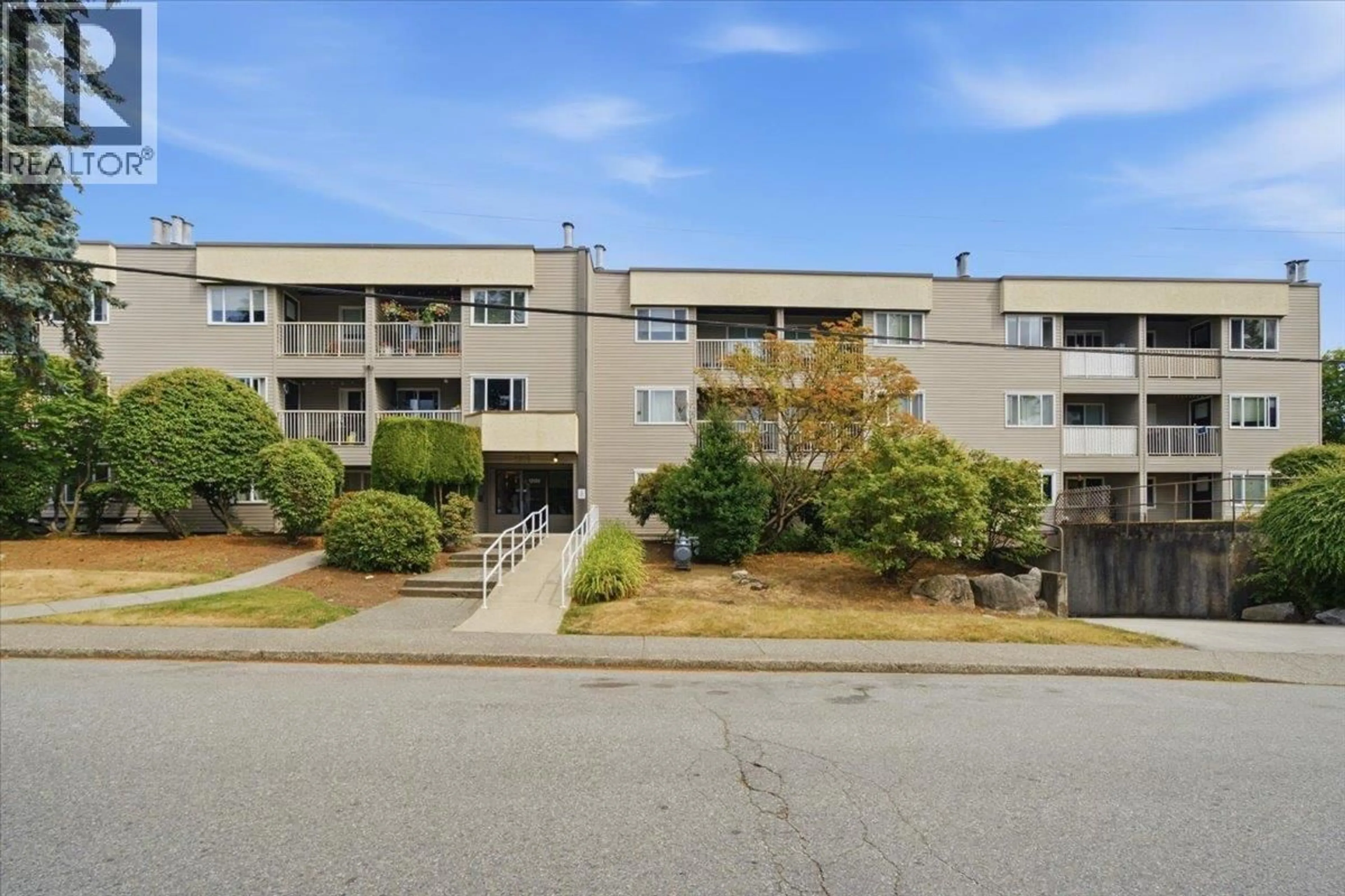 Unknown for 202 - 1209 HOWIE AVENUE, Coquitlam British Columbia V3J1T9