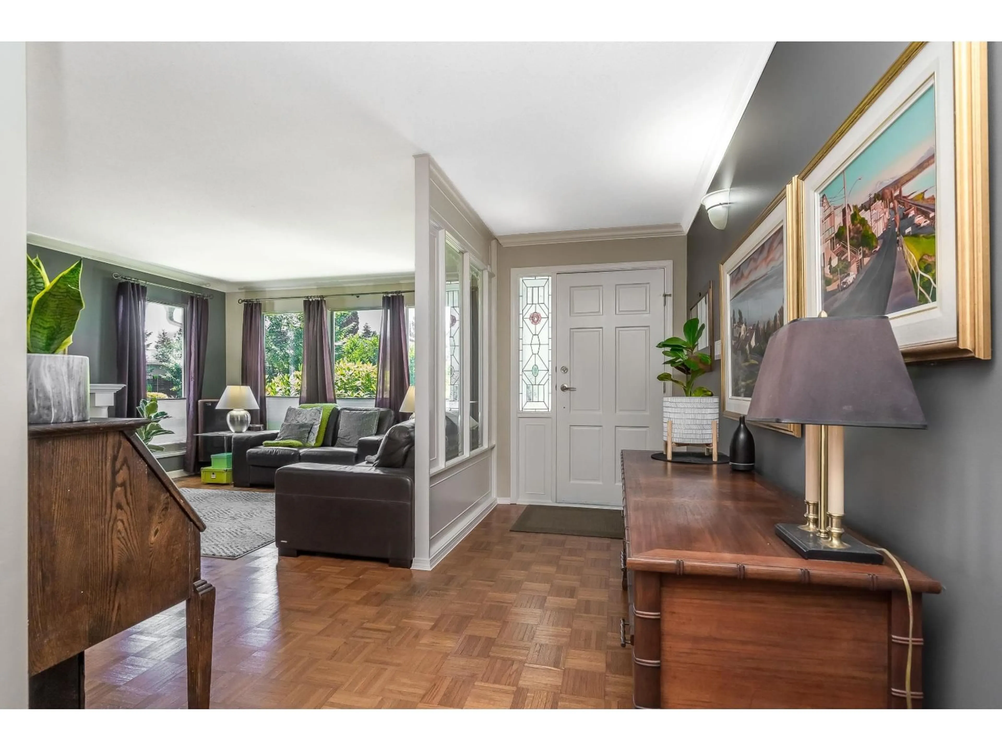 Indoor entryway for 1378 160A STREET, Surrey British Columbia V4A7X5