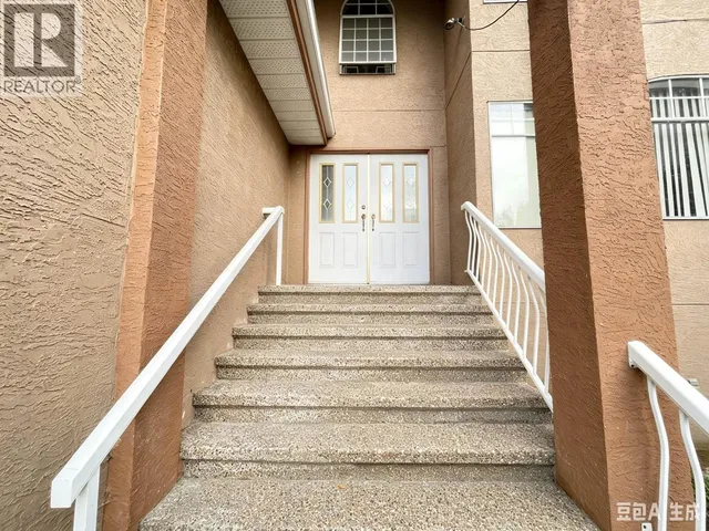 714 RENNIE PLACE, New Westminster 2