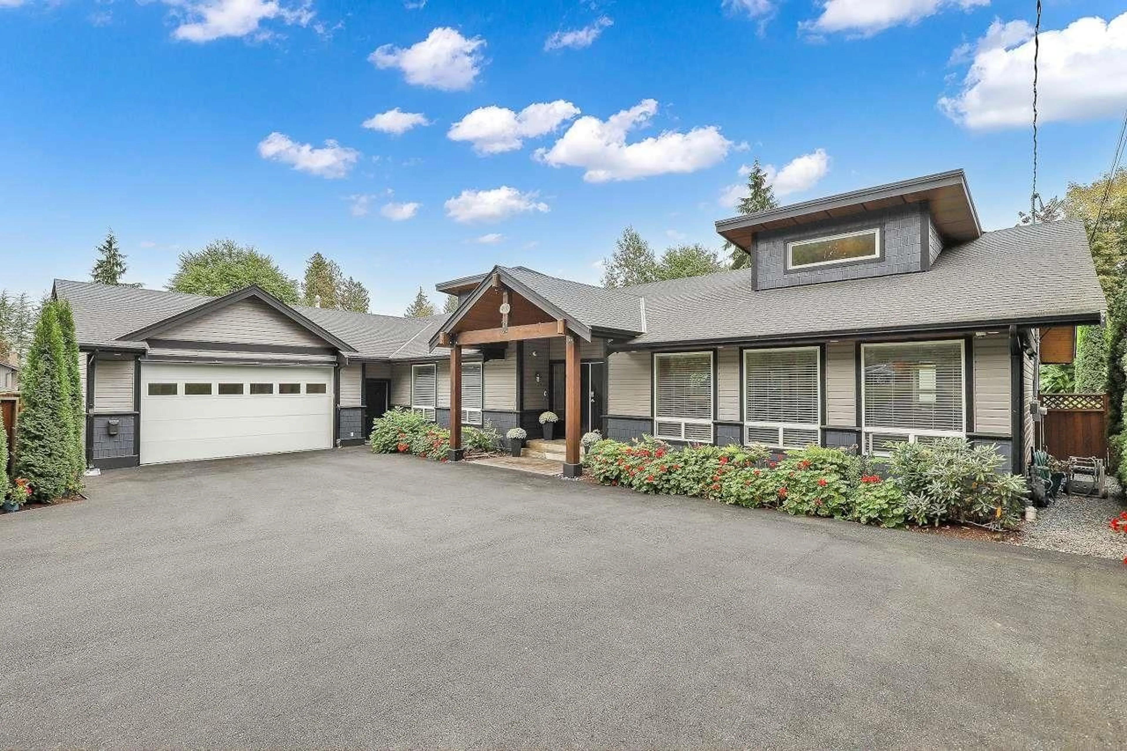 Unknown for 4930 196 STREET, Langley British Columbia V3A1A3