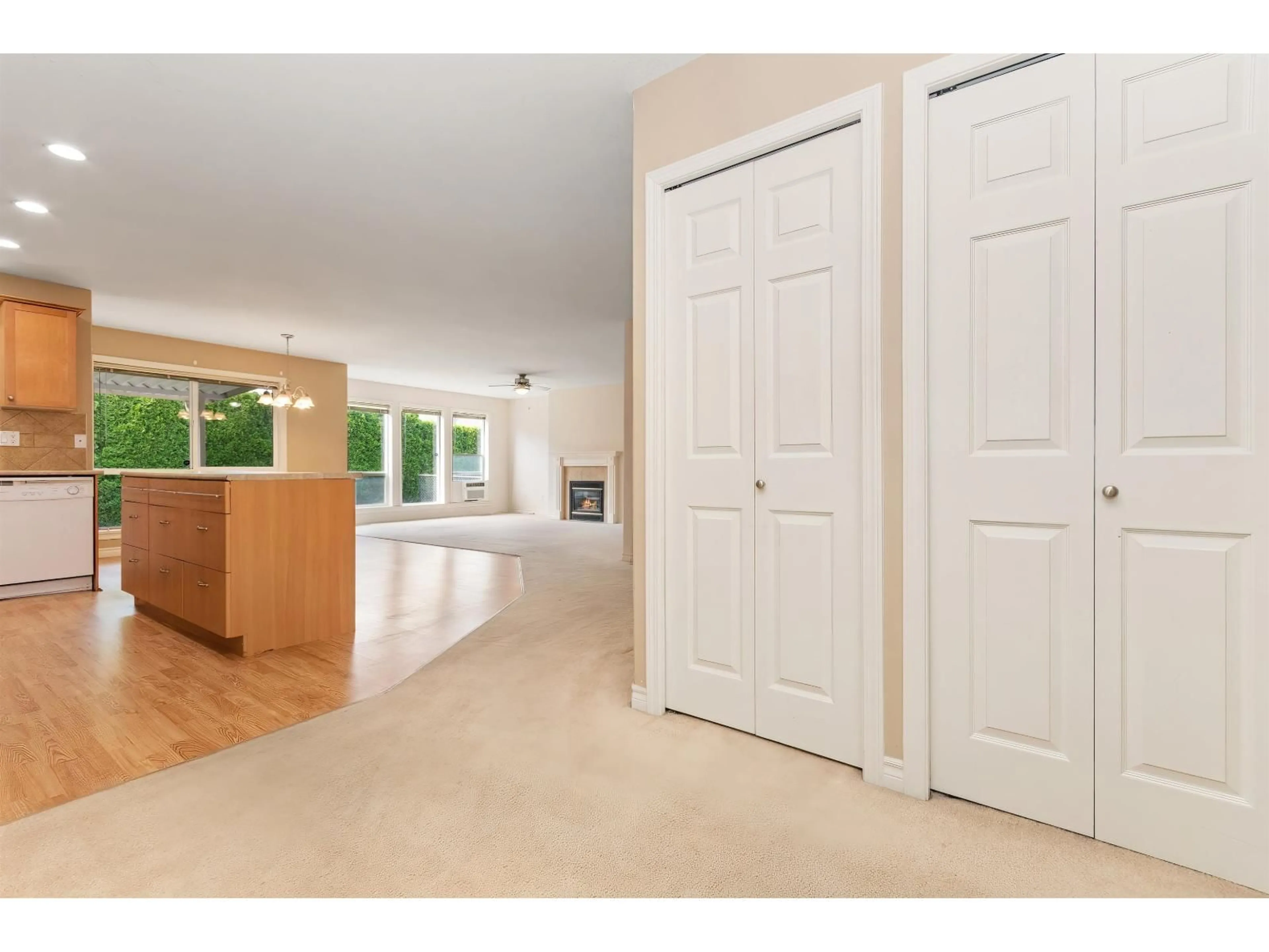 Indoor entryway for 10 - 7291 MORROW ROAD, Agassiz British Columbia V0M1A2