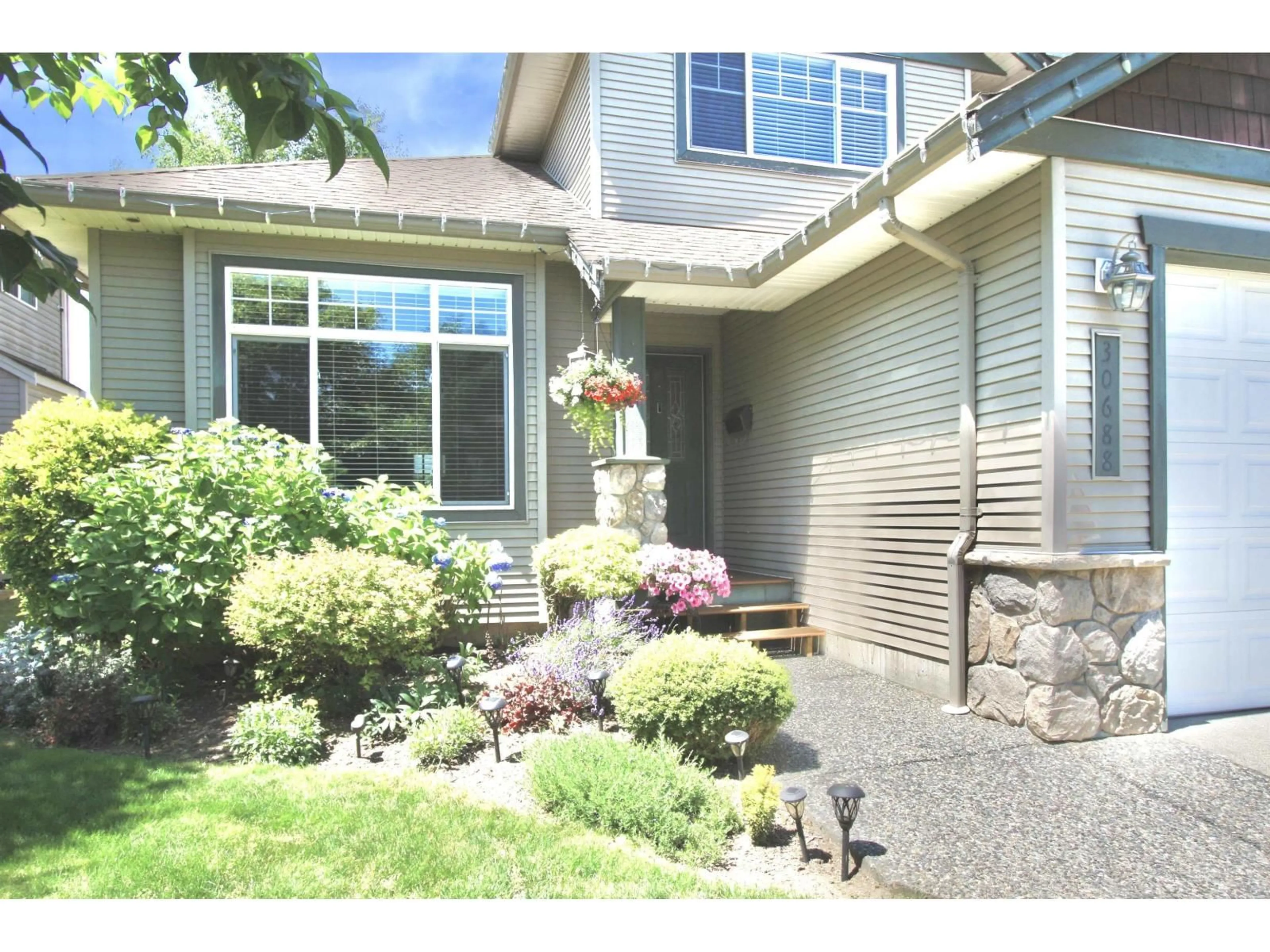 Unknown for 30688 STEELHEAD COURT, Abbotsford British Columbia V2T6V1