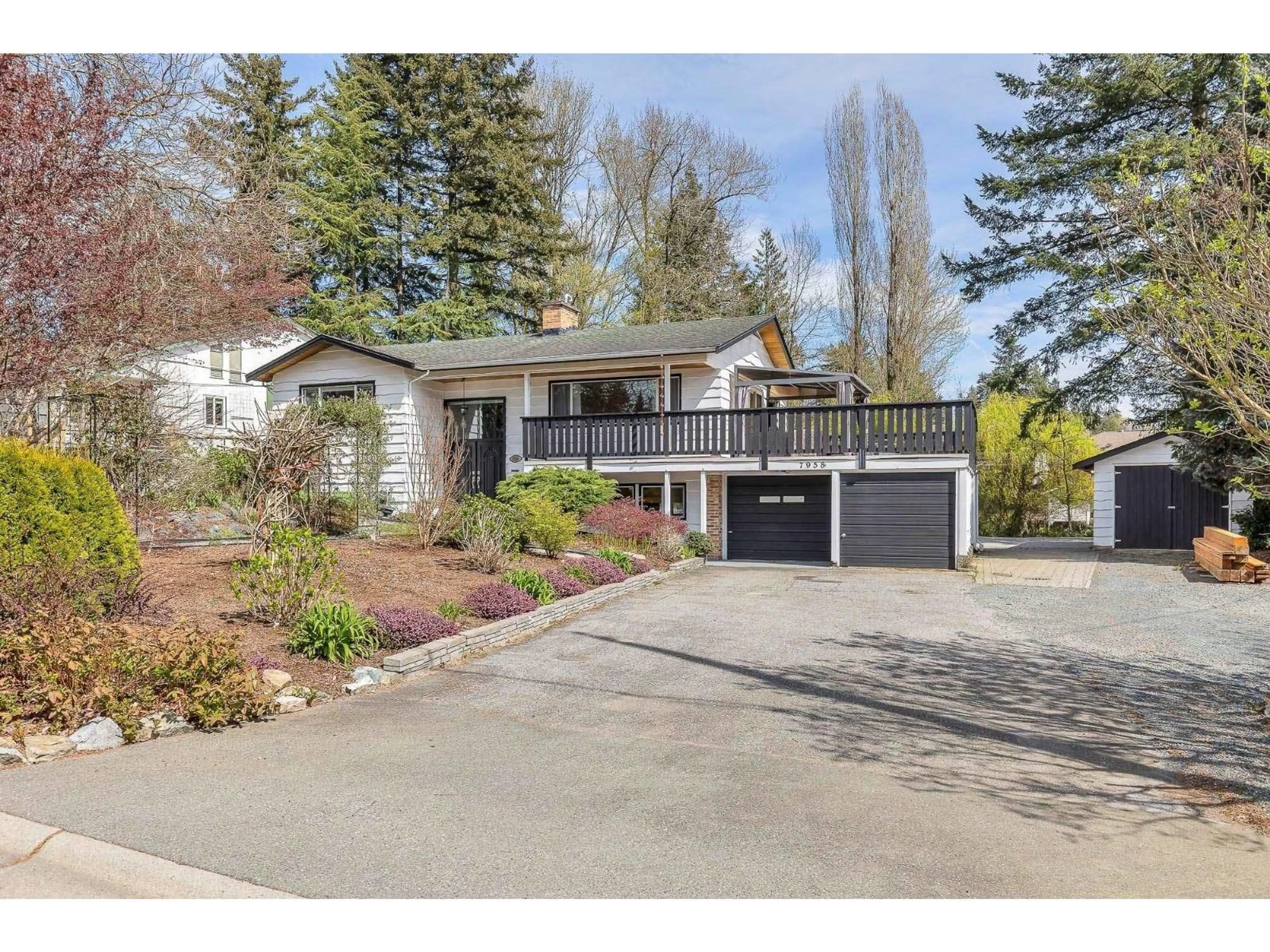Unknown for 7958 TAULBUT STREET, Mission British Columbia V2V3W7