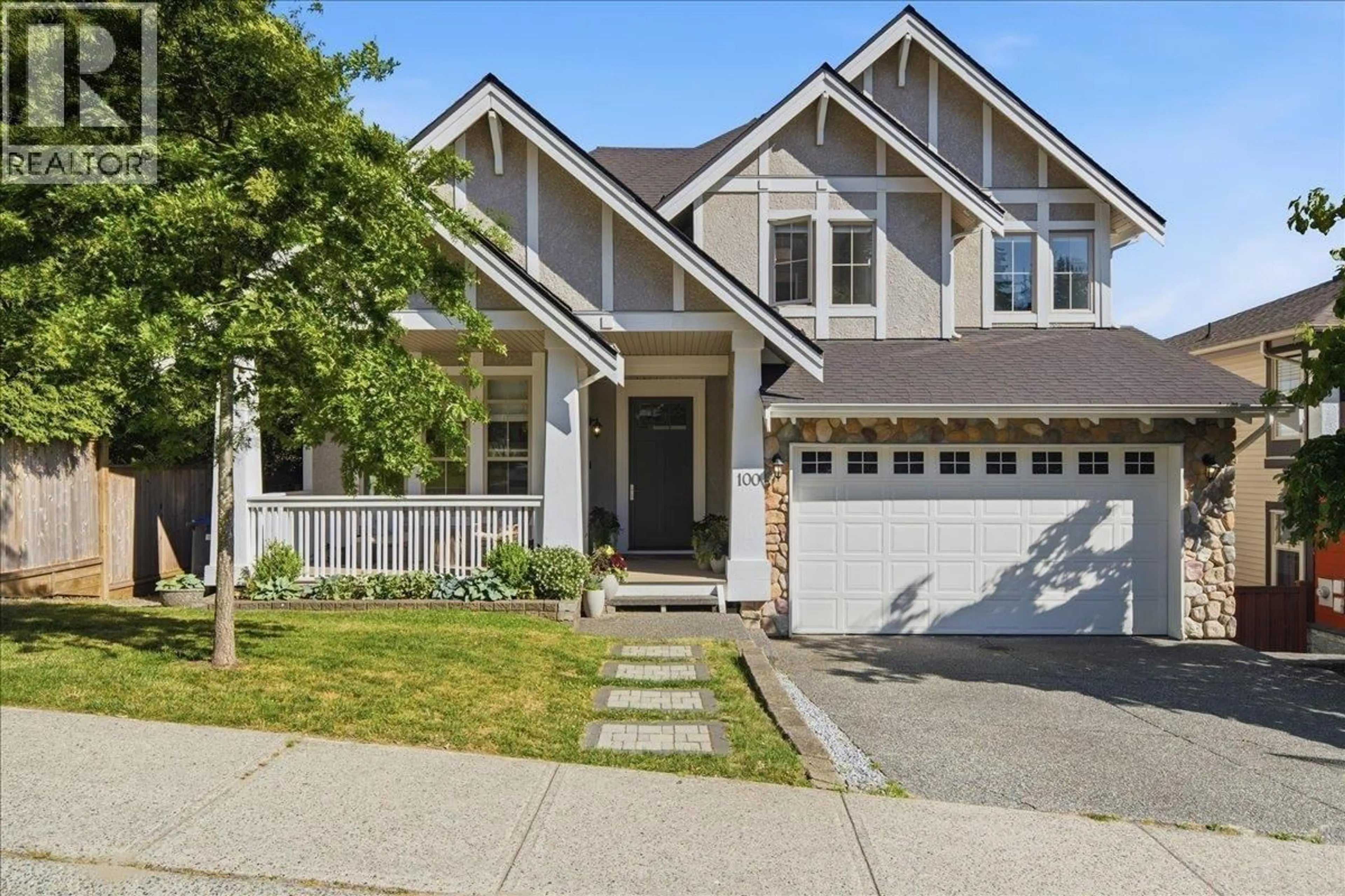 Home with vinyl exterior material, street for 100 FERNWAY DRIVE, Port Moody British Columbia V3H5K5