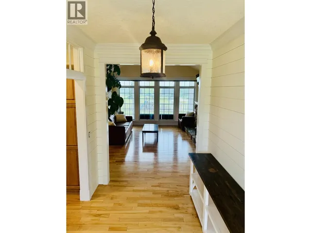 12201 PACIFIC AVENUE, Fort St. John 2