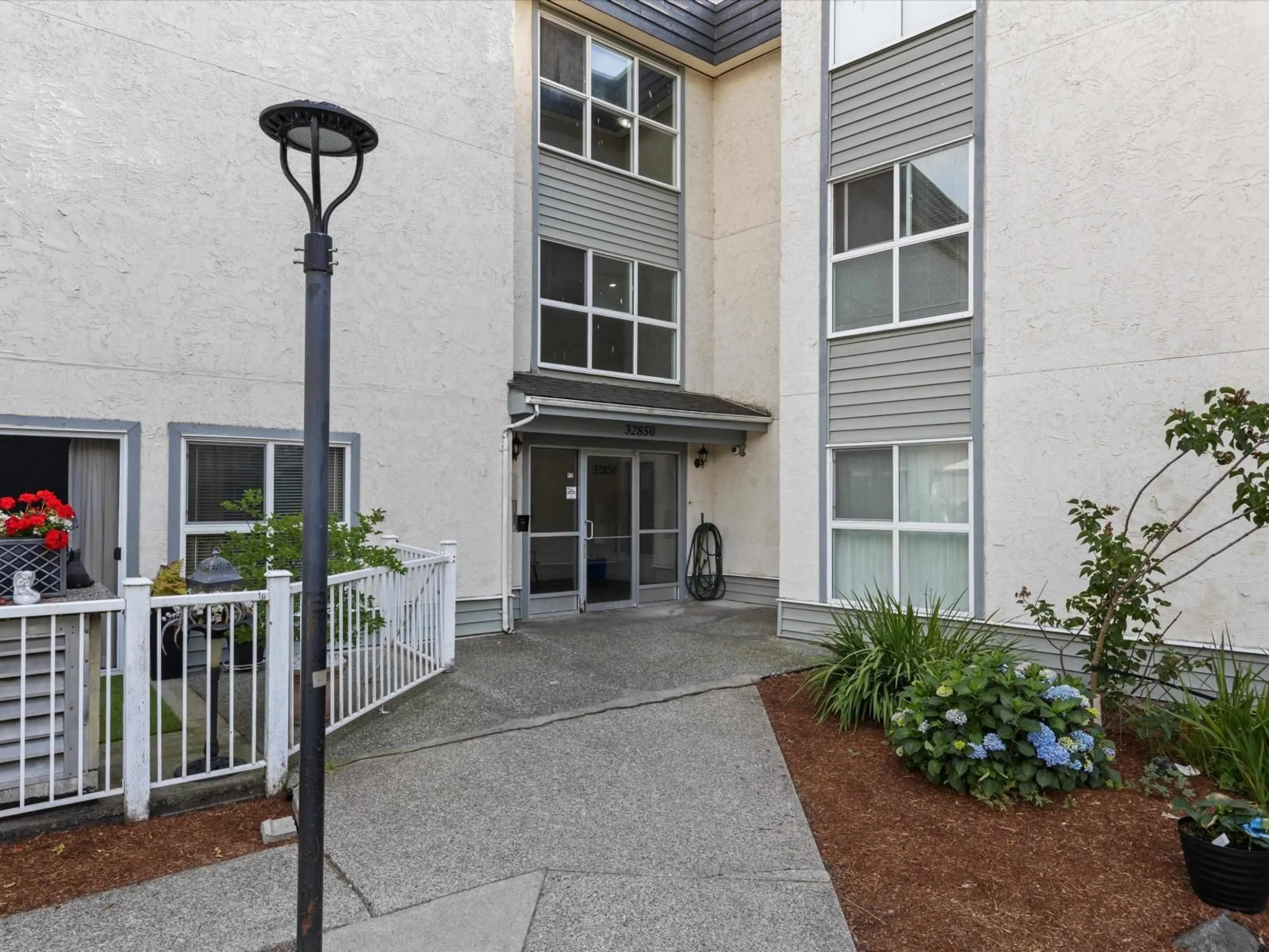 Unknown for 319 - 32850 GEORGE FERGUSON WAY, Abbotsford British Columbia V2S7K1