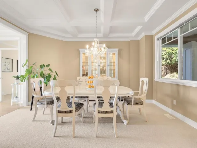 13518 MARINE DRIVE, Surrey 5