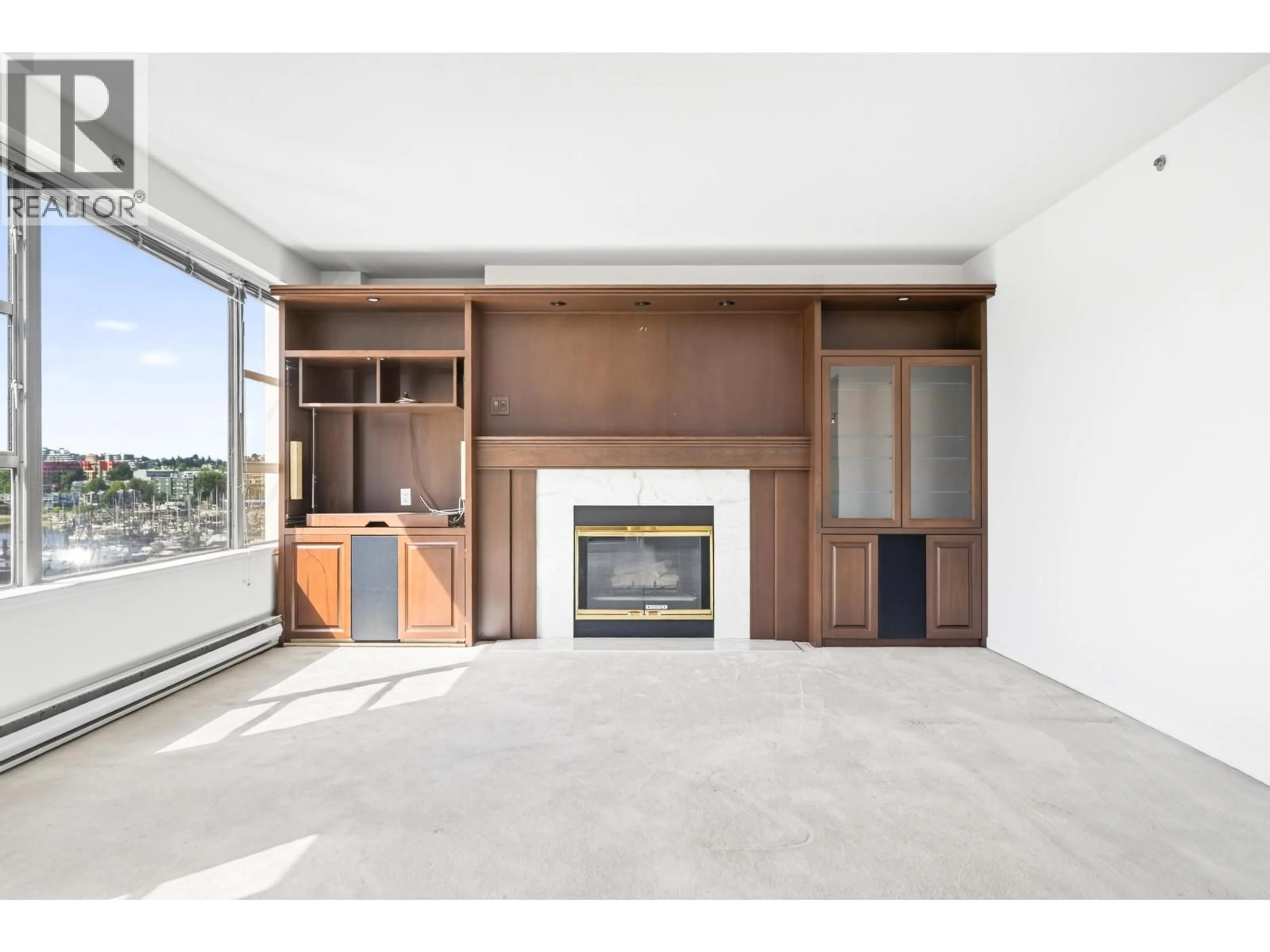 Living room with furniture, unknown for 502 - 1012 BEACH AVENUE, Vancouver British Columbia V6E1T7