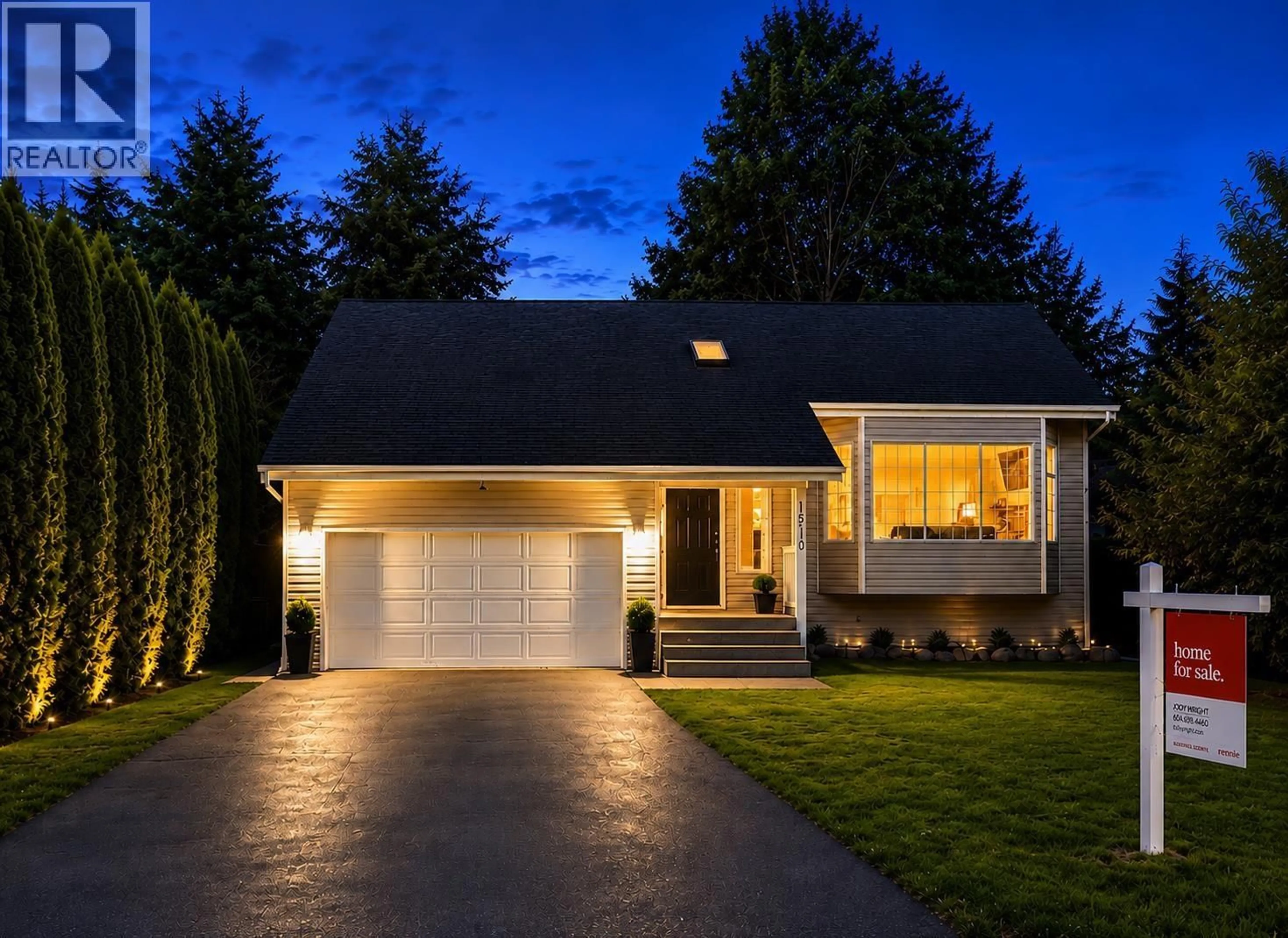 Home with vinyl exterior material, street for 1510 MACDONALD PLACE, Squamish British Columbia V0N1H0