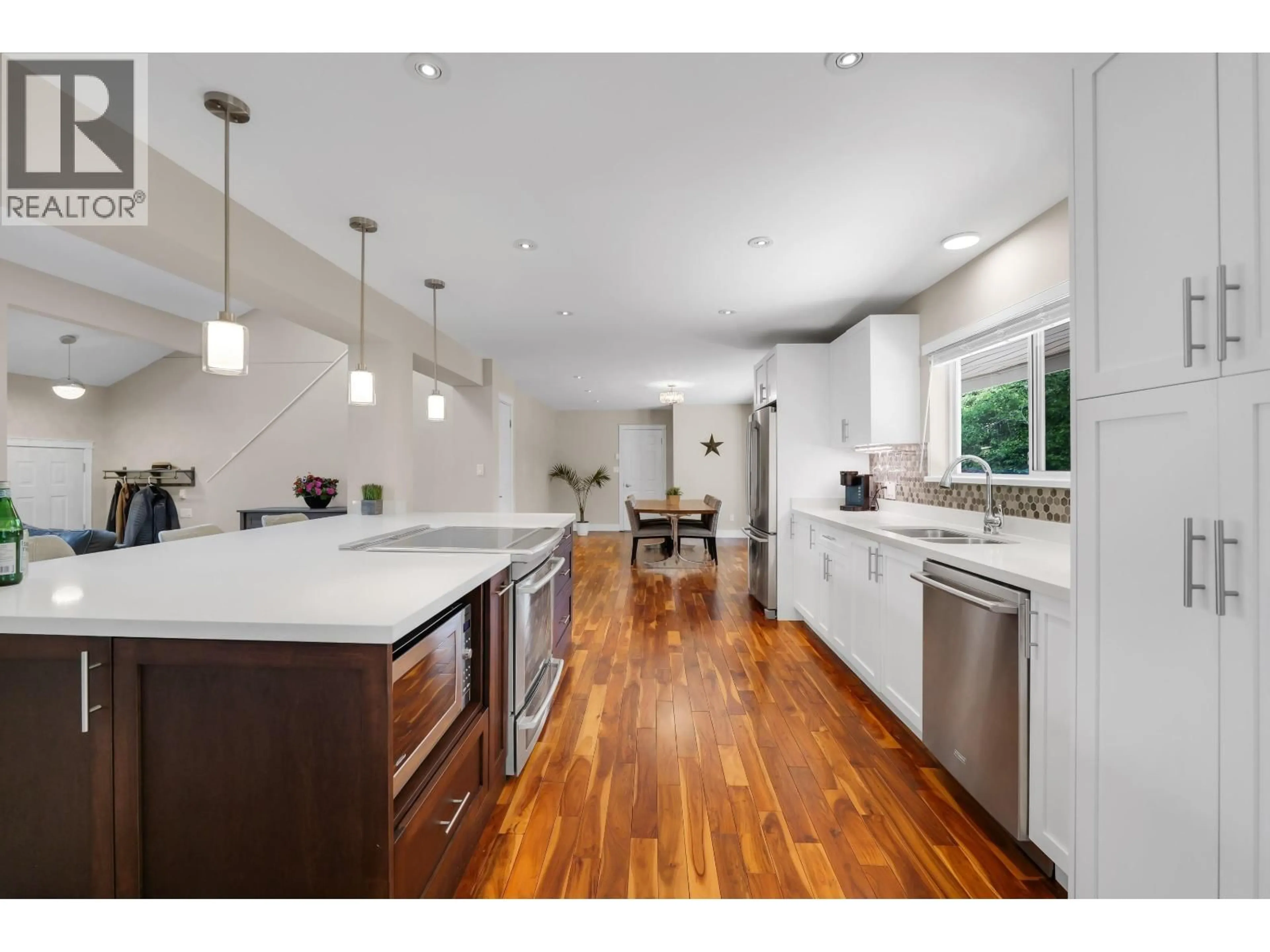 Open concept kitchen, unknown for 1510 MACDONALD PLACE, Squamish British Columbia V0N1H0