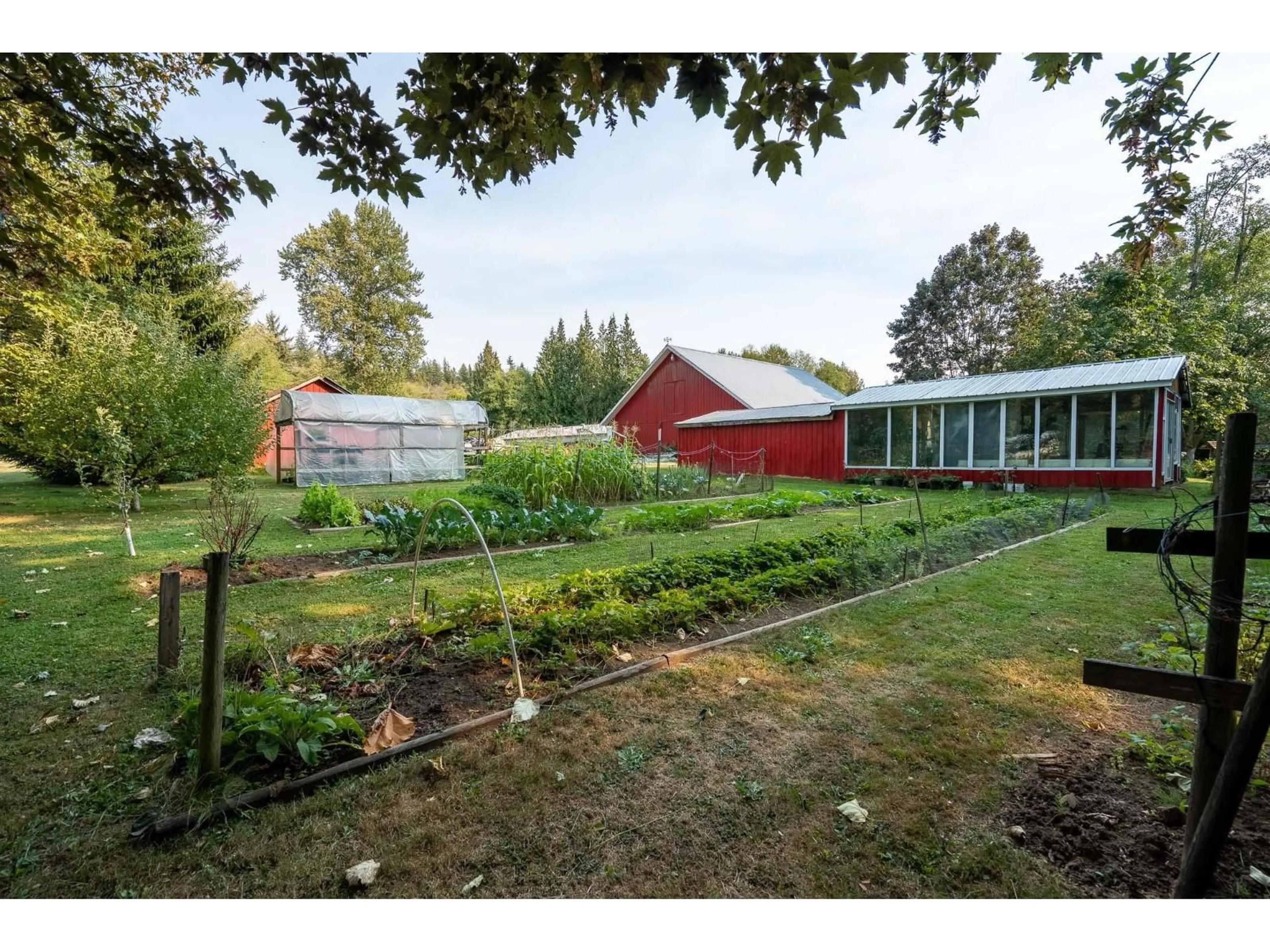 A pic from outside/outdoor area/front of a property/back of a property/a pic from drone, unknown for 2916 184 STREET, Surrey British Columbia V2Z9V2