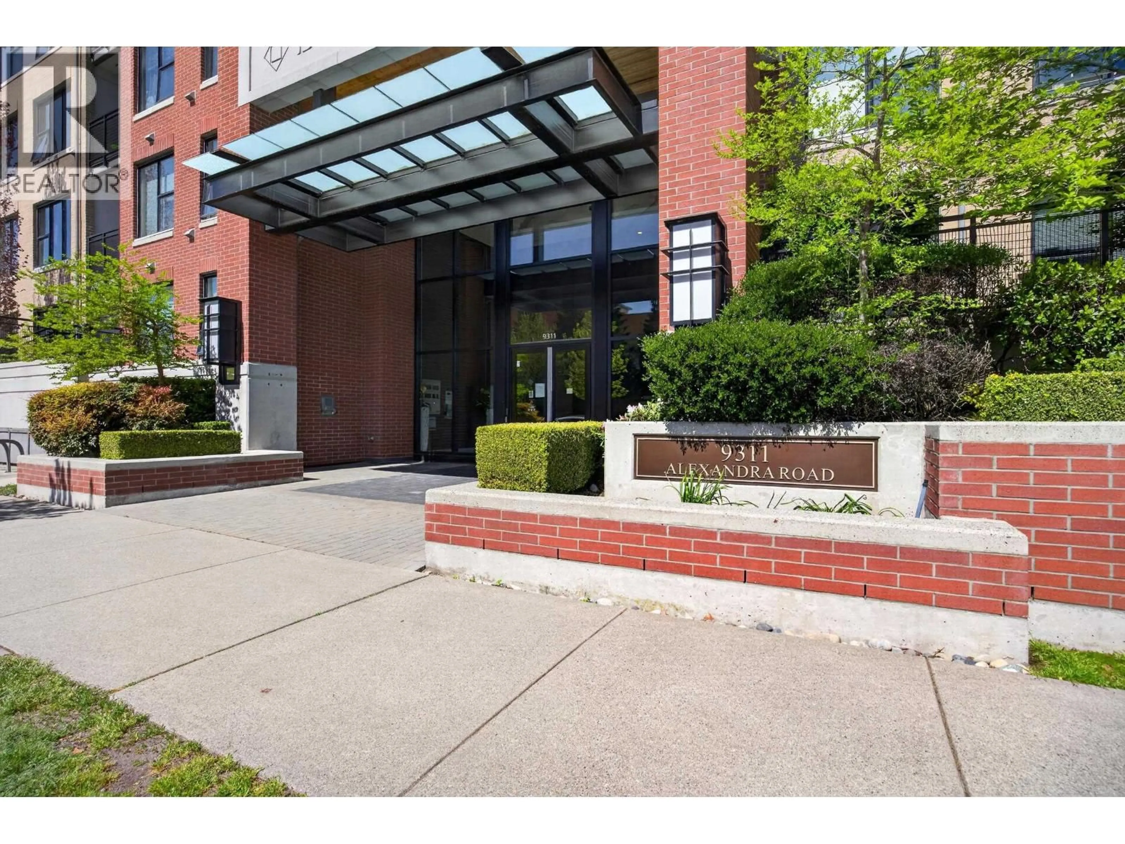 Indoor foyer for 427 - 9311 ALEXANDRA ROAD, Richmond British Columbia V6X0L8