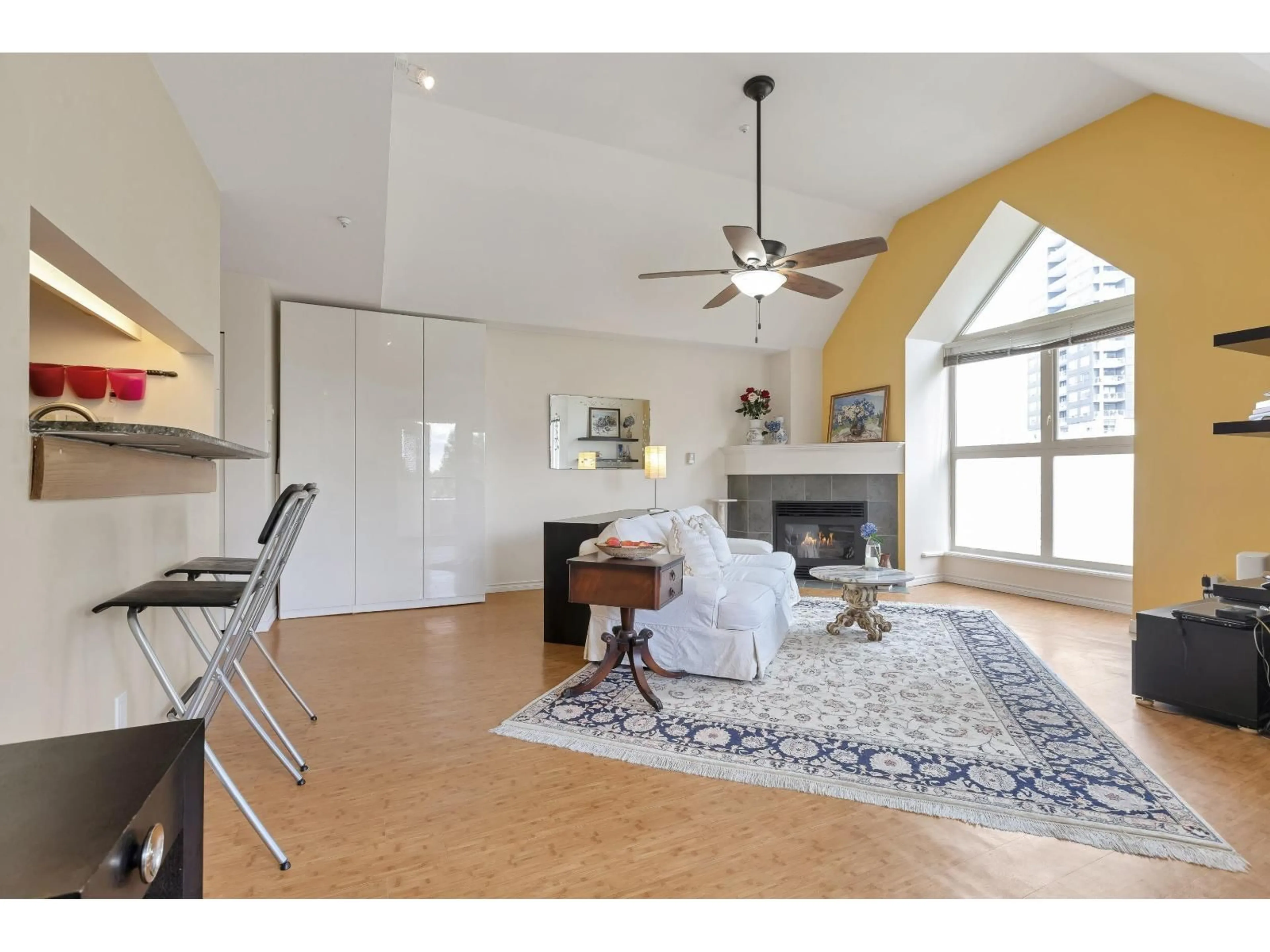 Open concept kitchen, unknown for 311 - 10128 132 STREET, Surrey British Columbia V3T3T5