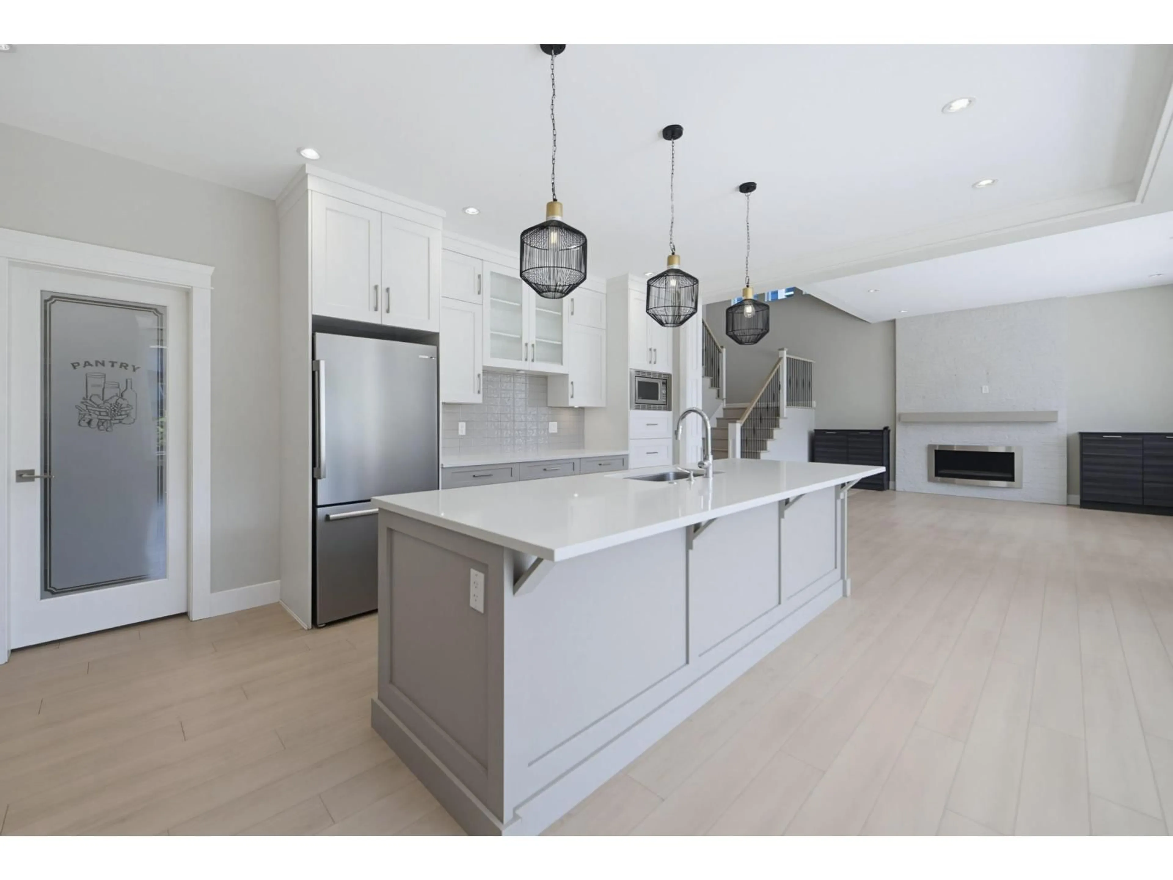 Open concept kitchen, ceramic/tile floor for 4660 217A STREET, Langley British Columbia V3A2N7