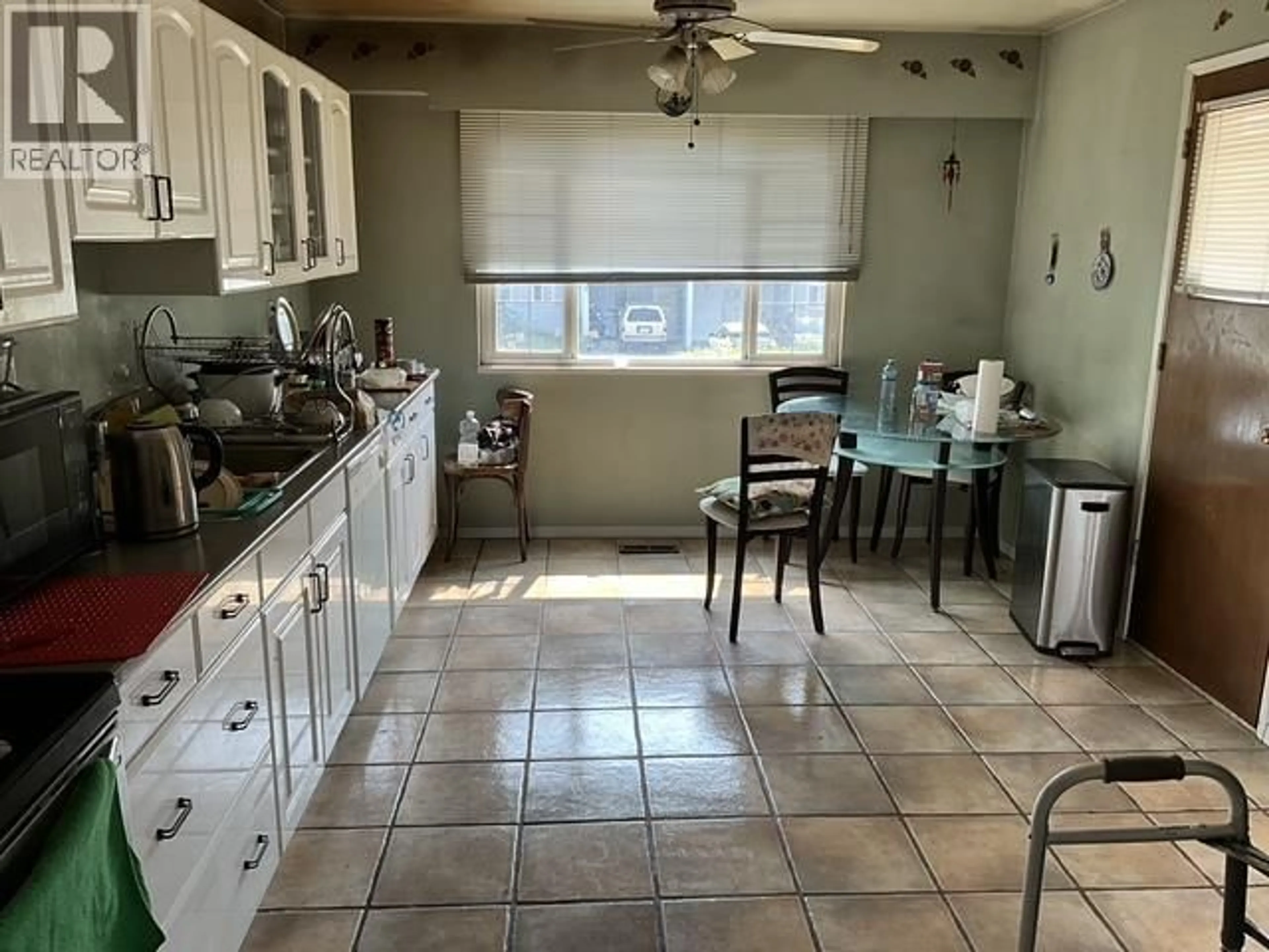 Unknown for 8280 ROSEBANK CRESCENT, Richmond British Columbia V7A2K6