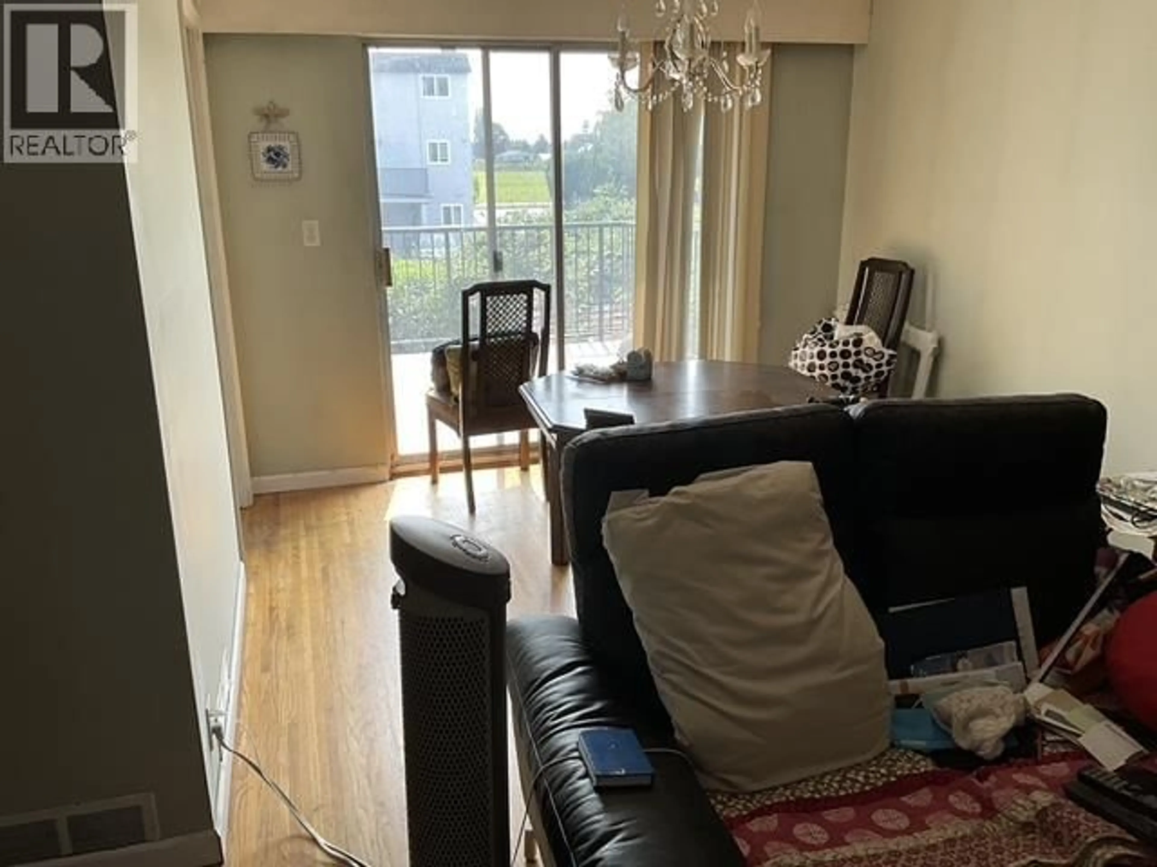 A pic of a room for 8280 ROSEBANK CRESCENT, Richmond British Columbia V7A2K6