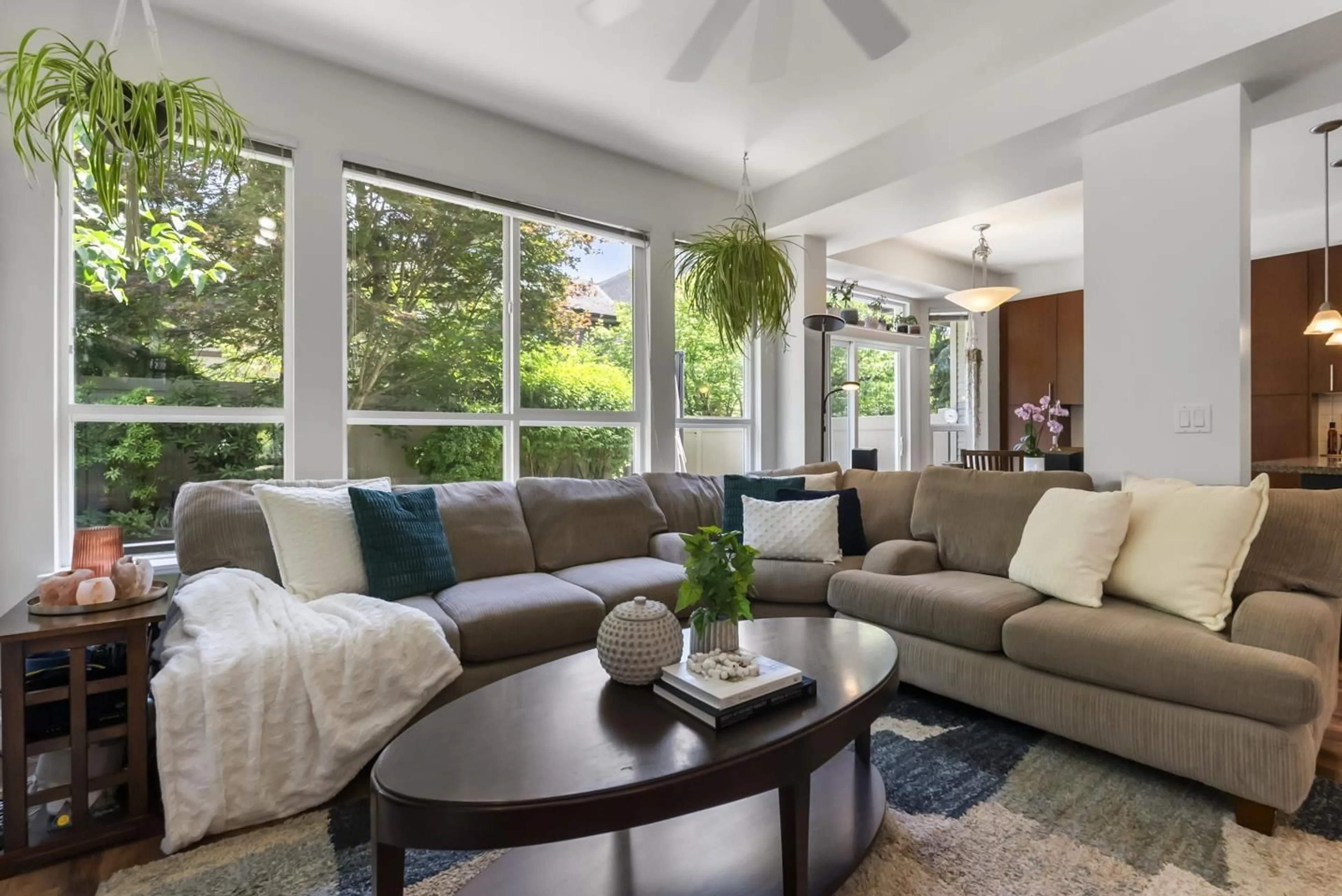 Living room with furniture, unknown for 24 - 8250 158 STREET, Surrey British Columbia V4N0R5