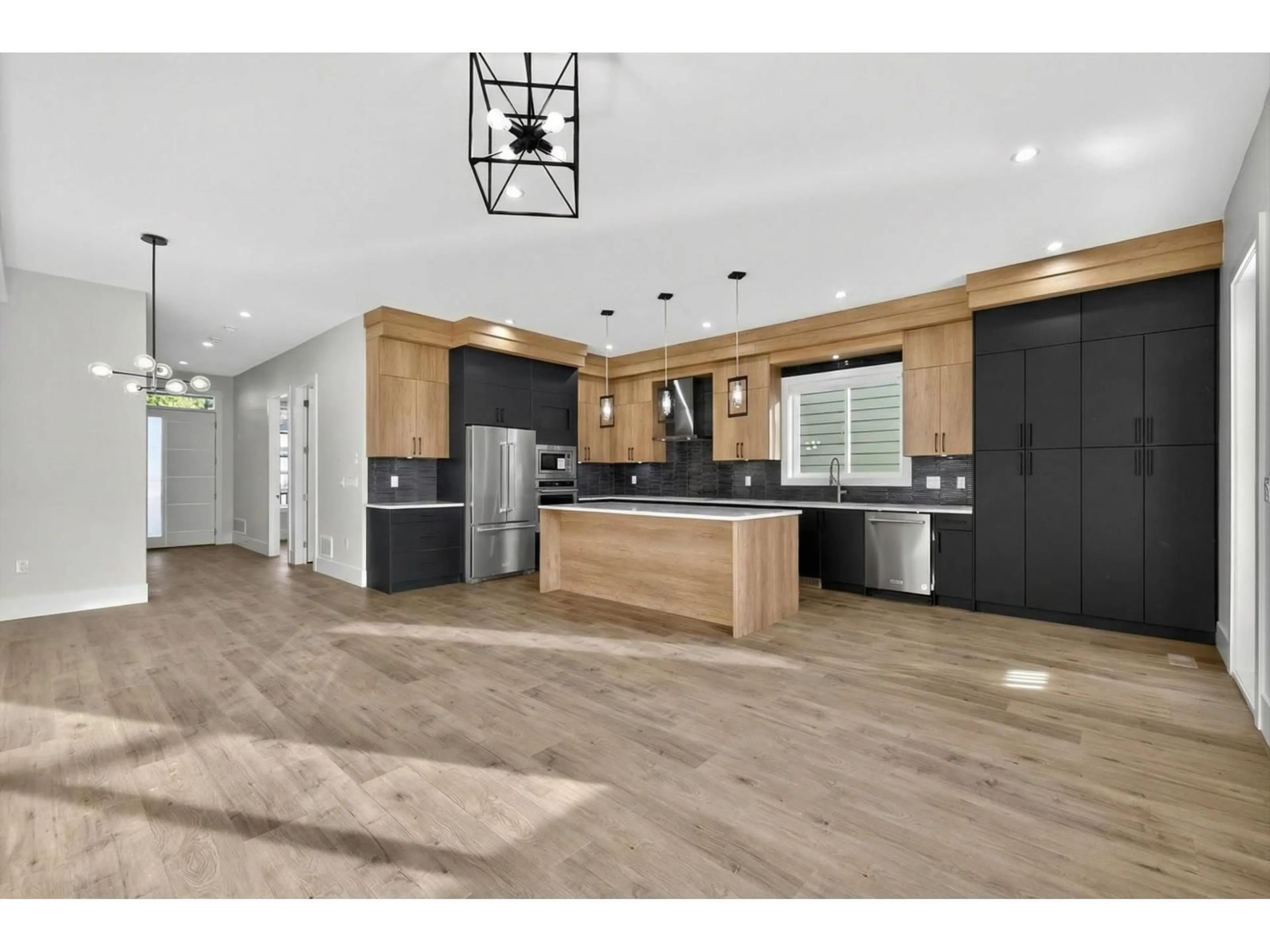 Open concept kitchen, unknown for 17126 1 AVENUE, Surrey British Columbia V3Z9R2