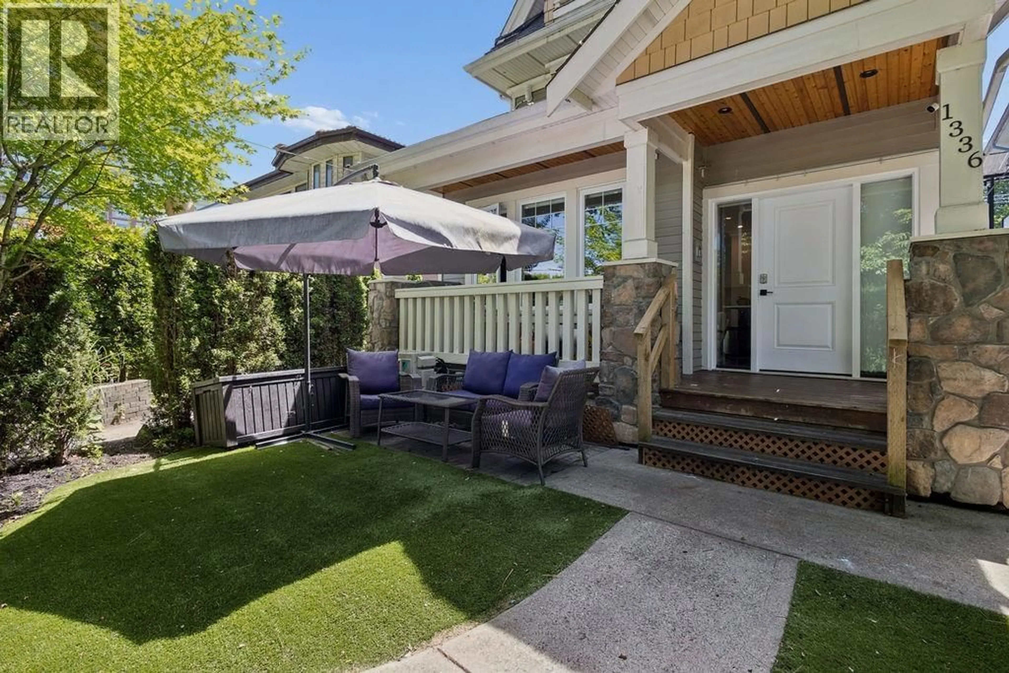 Patio, street for 1336 23 AVENUE, Vancouver British Columbia V5V1Z2