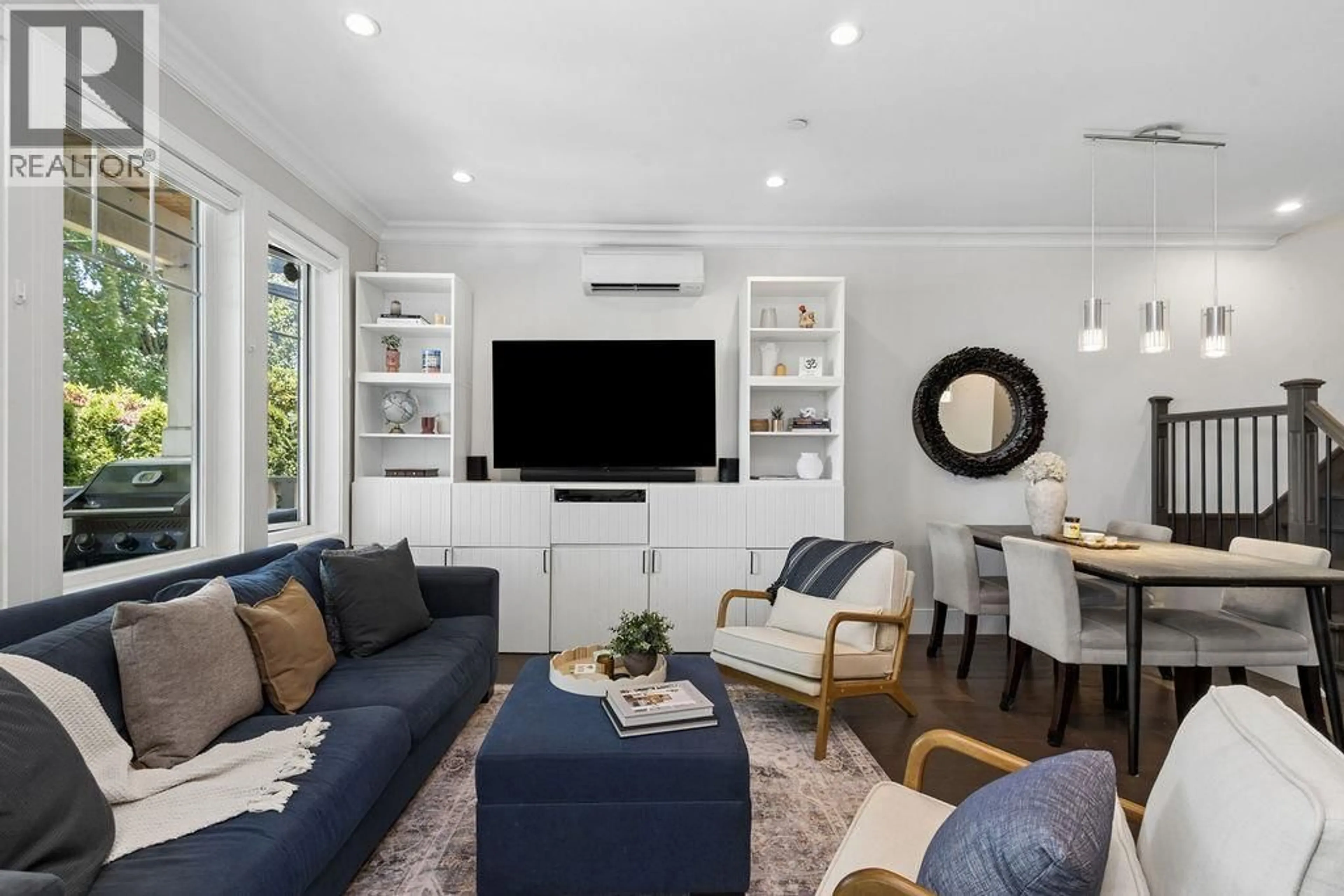 Living room with furniture, unknown for 1336 23 AVENUE, Vancouver British Columbia V5V1Z2
