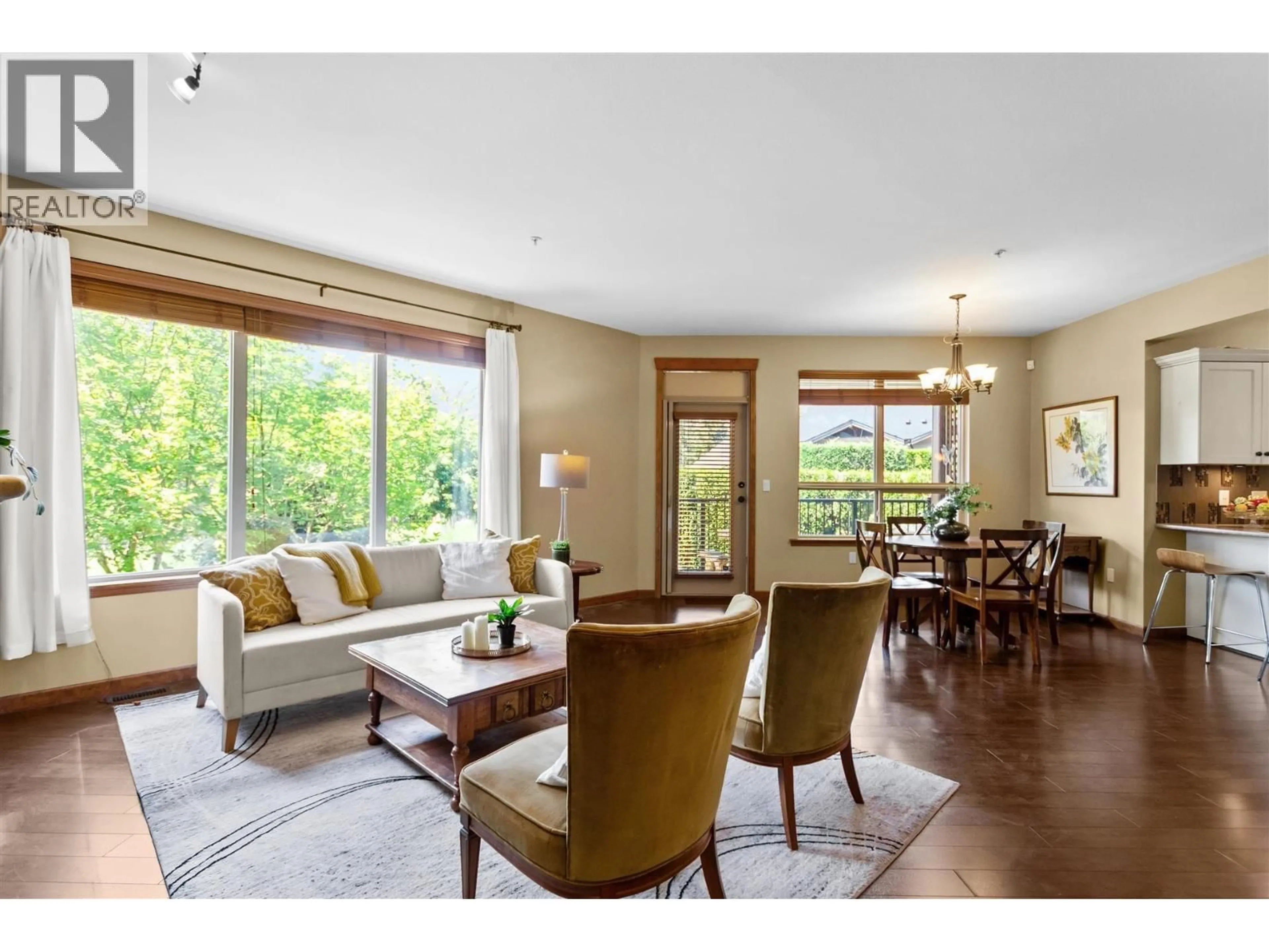 Living room with furniture, wood/laminate floor for 90 - 24185 106B AVENUE, Maple Ridge British Columbia V2W0C6