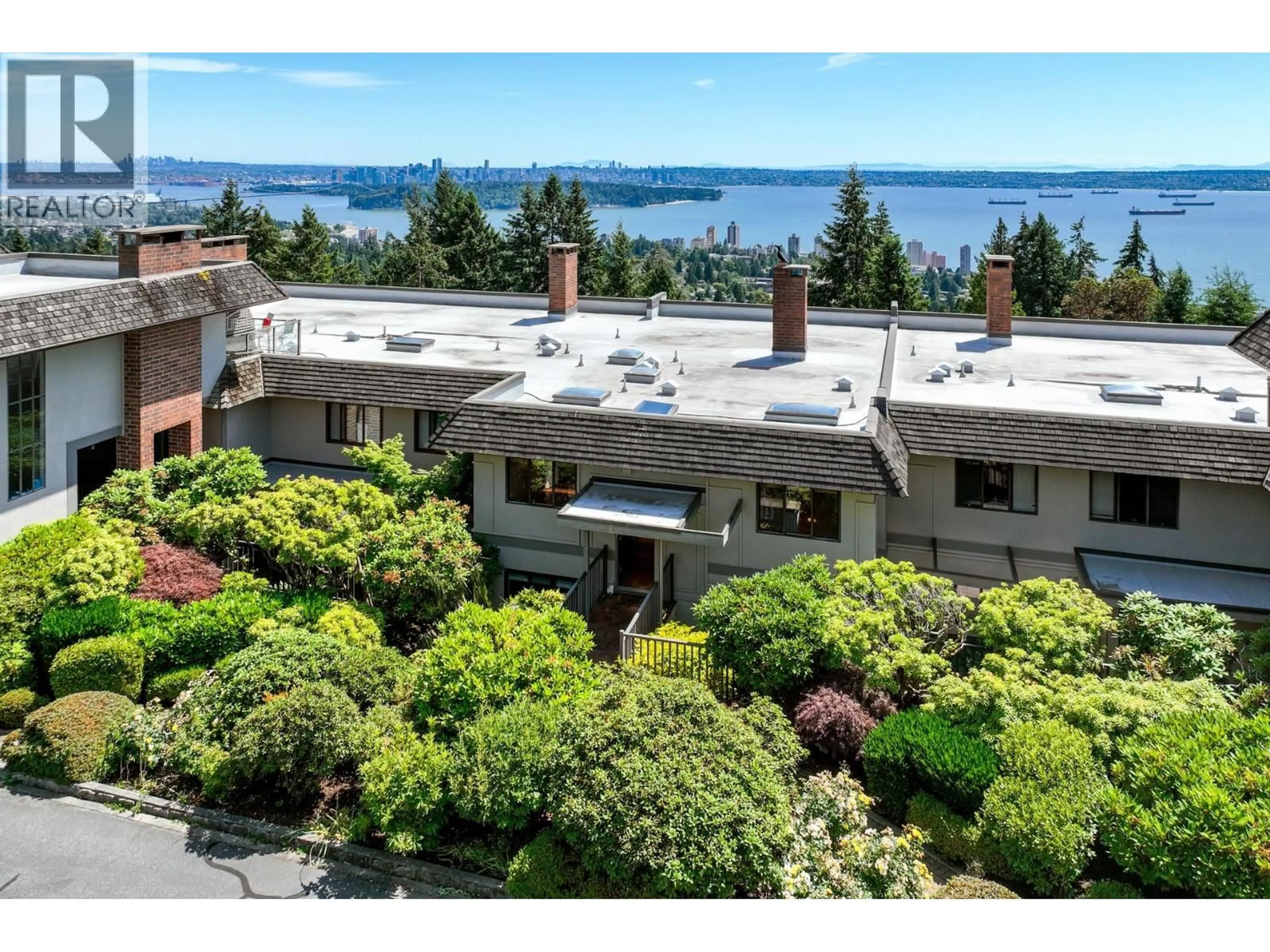 A pic from outside/outdoor area/front of a property/back of a property/a pic from drone, water/lake/river/ocean view for 8 - 2206 FOLKESTONE WAY, West Vancouver British Columbia V7S2X7