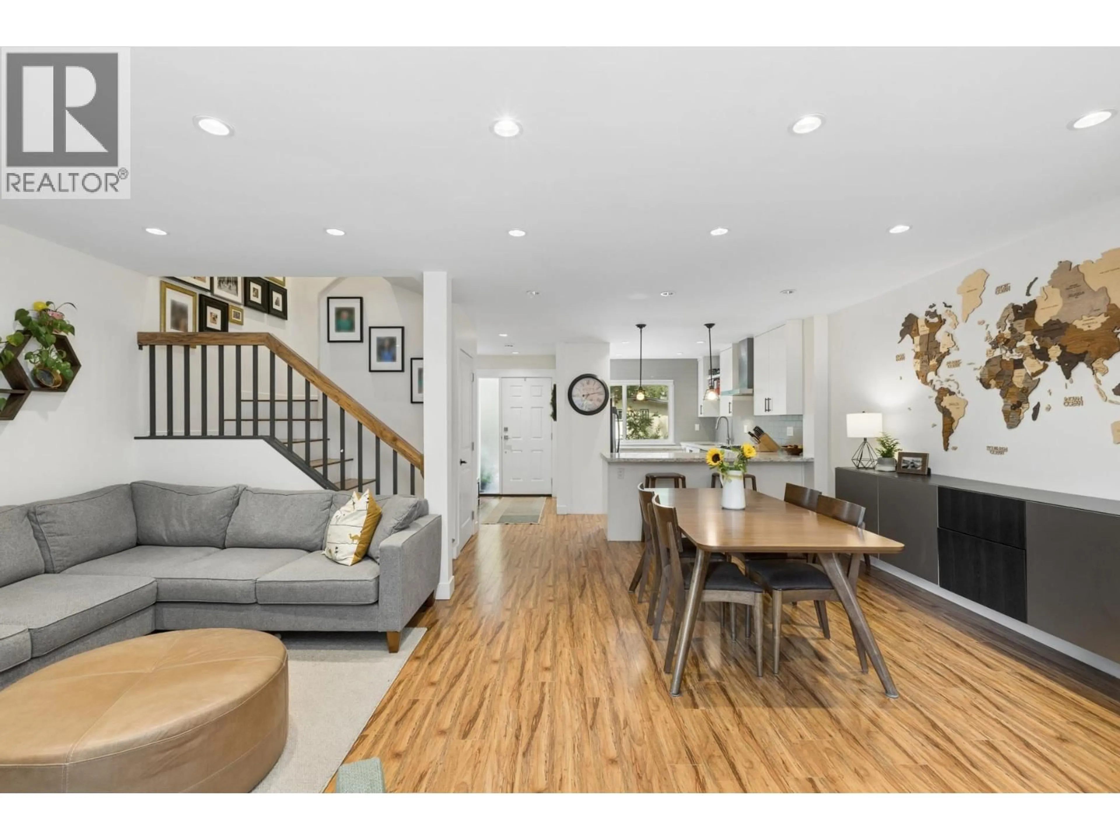 Open concept kitchen, wood/laminate floor for 4715 HOSKINS ROAD, North Vancouver British Columbia V7K2R3