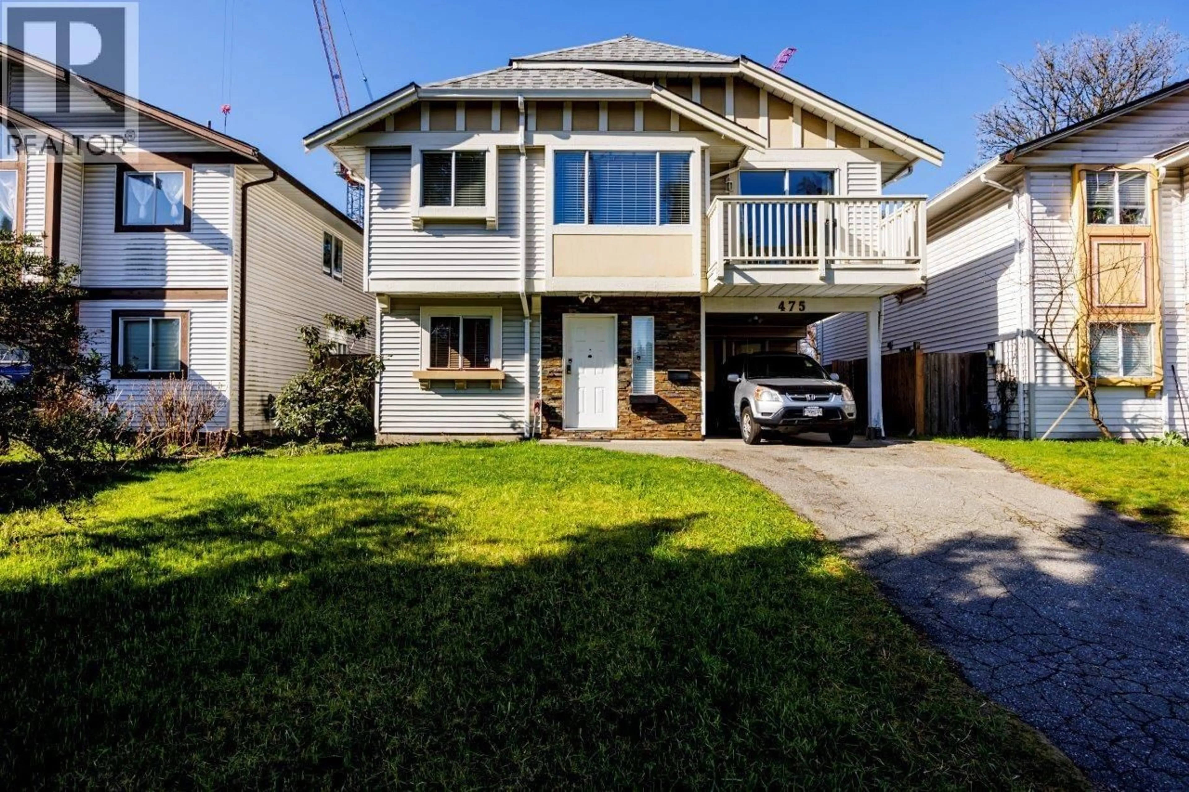 Home with vinyl exterior material, street for 475 ORWELL STREET, North Vancouver British Columbia V7J3R8