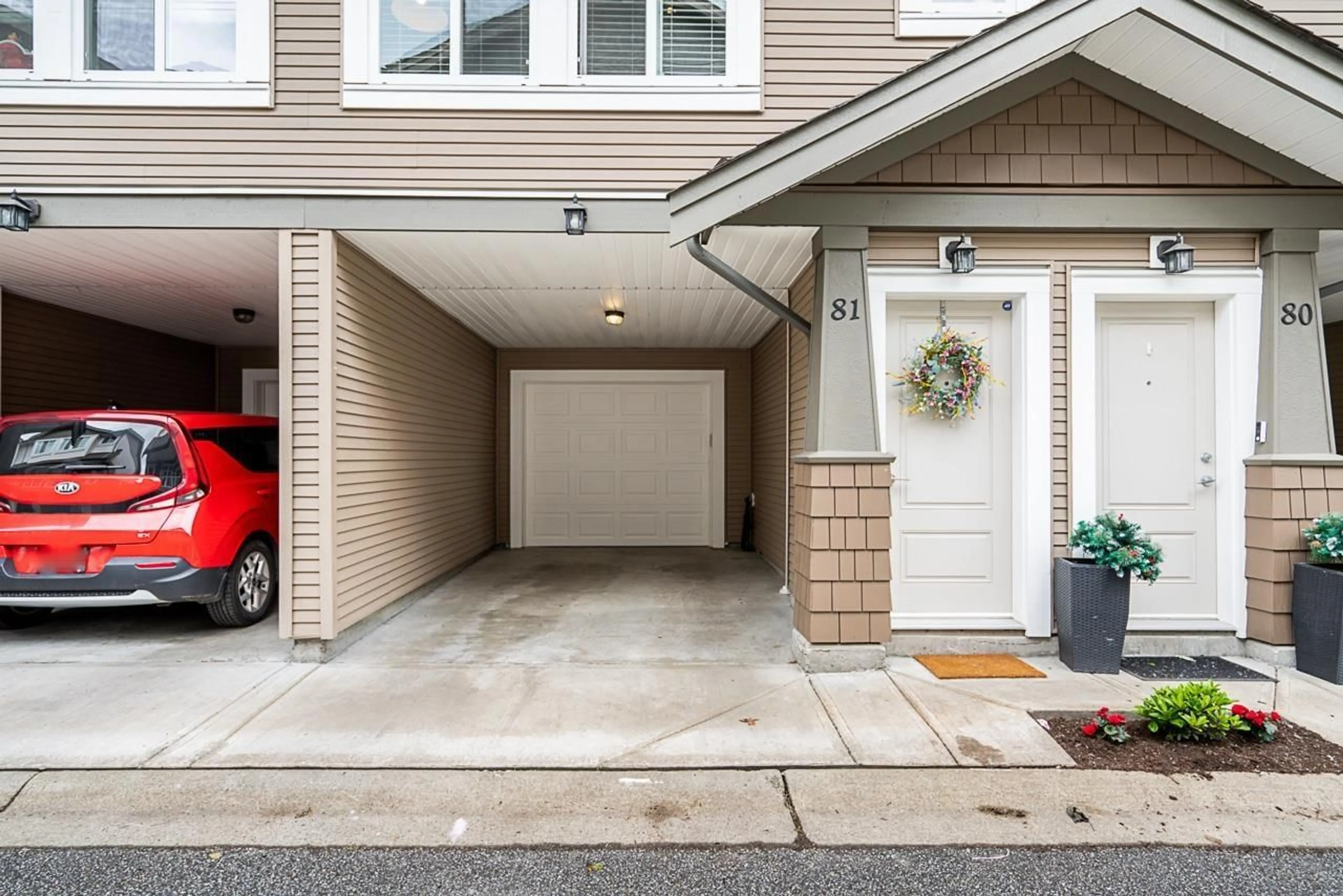 Indoor garage for 81 - 8250 209B STREET, Langley British Columbia V2Y0J7