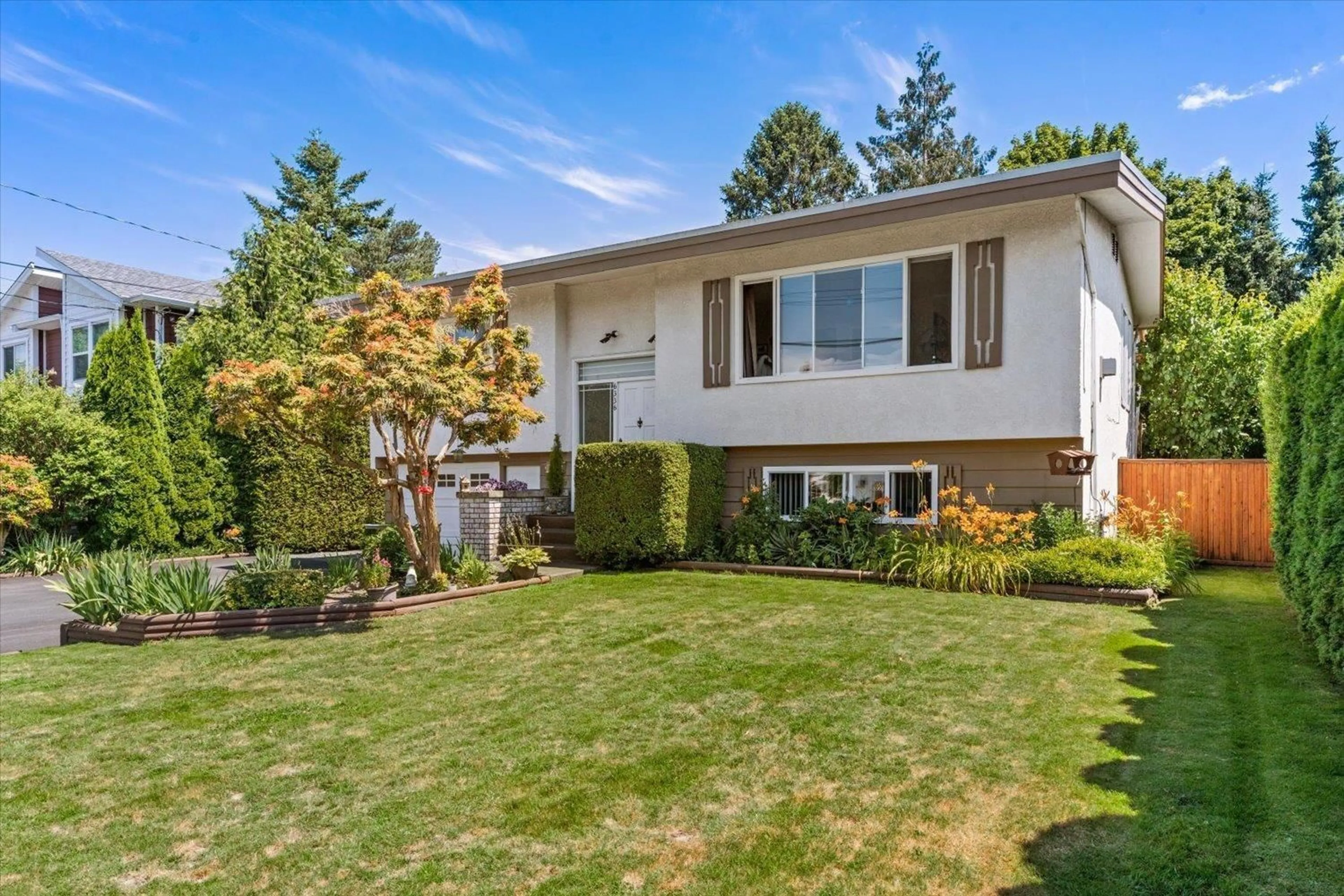 Home with vinyl exterior material, street for 6336 REID ROAD, Chilliwack British Columbia V2R3H1