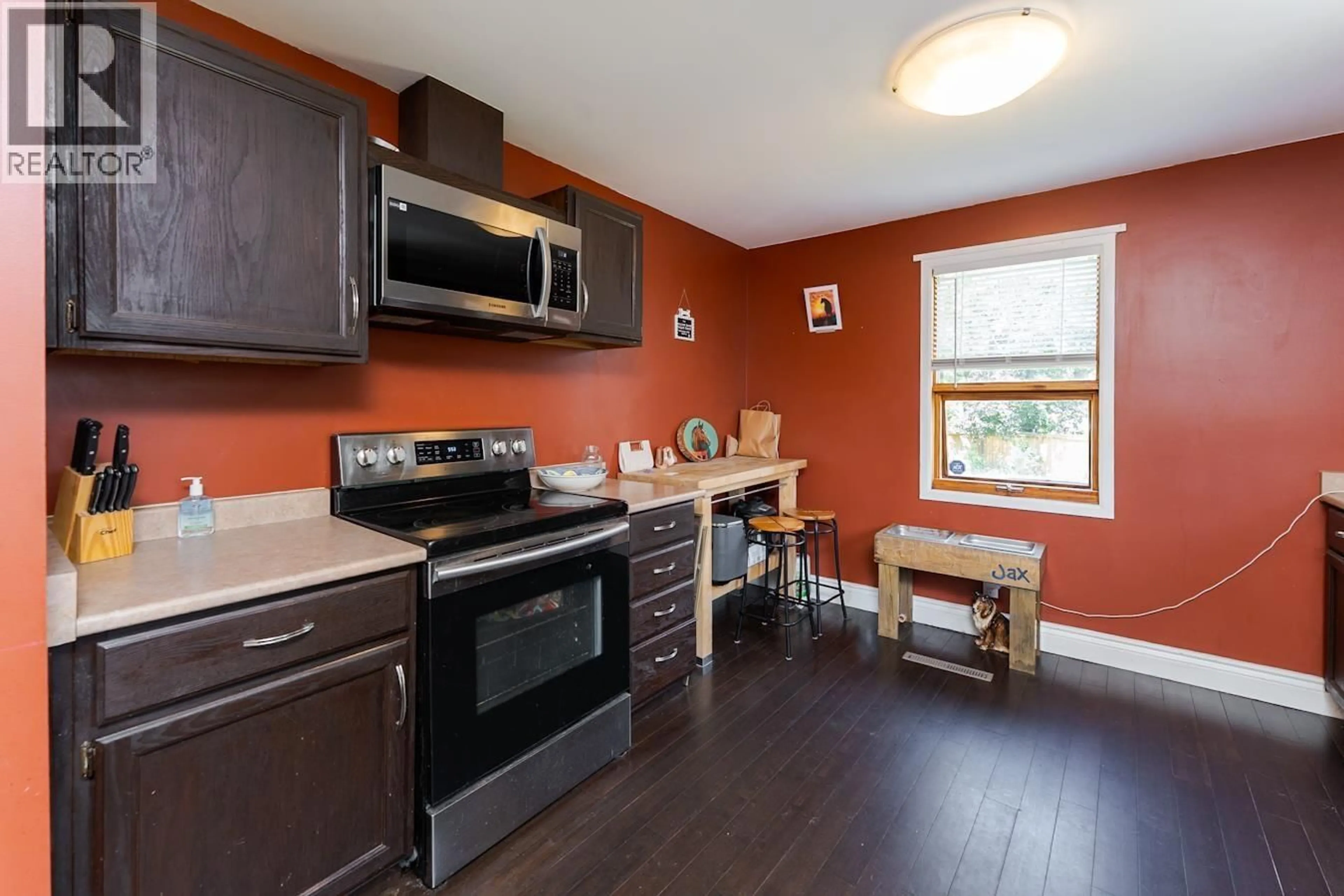 Standard kitchen, unknown for 598 WATROUS STREET, Prince George British Columbia V2M2B9