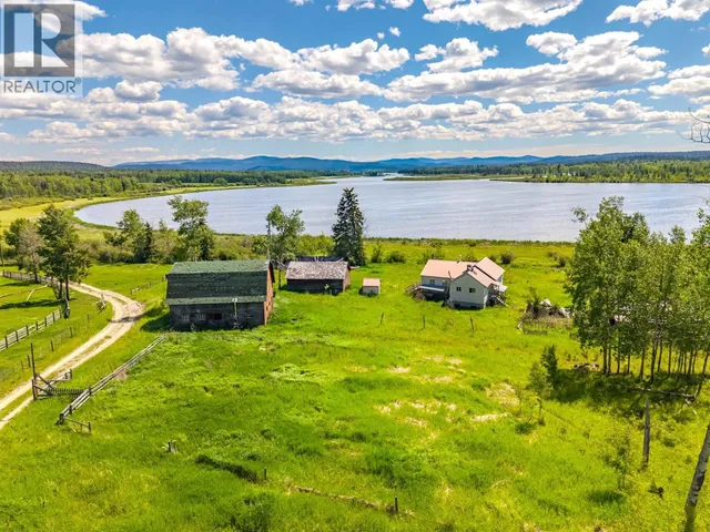 6442 BUFFALO CREEK ROAD, 100 Mile House 2