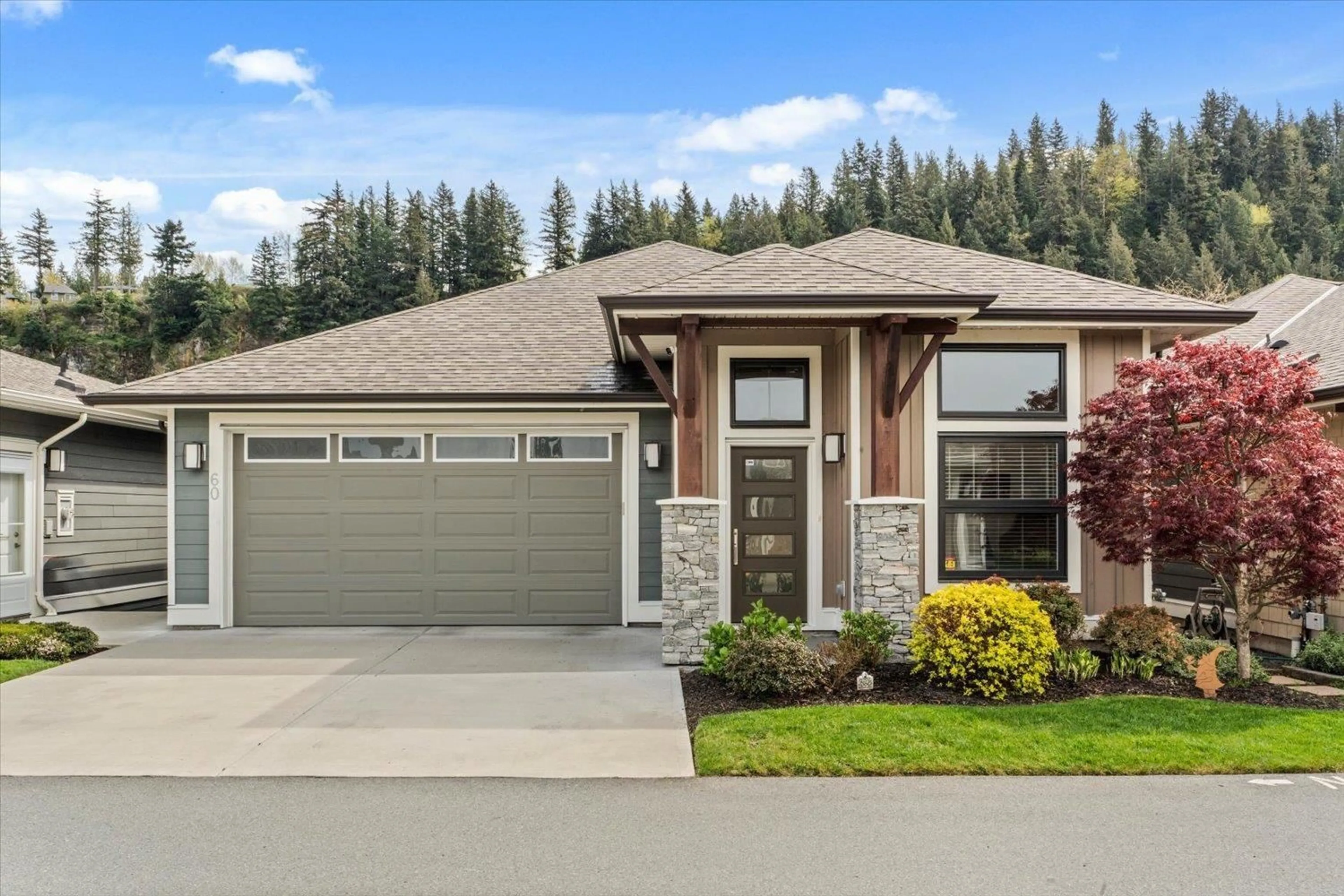 Home with vinyl exterior material, street for 60 - 46110 THOMAS ROAD, Chilliwack British Columbia V2R2R4