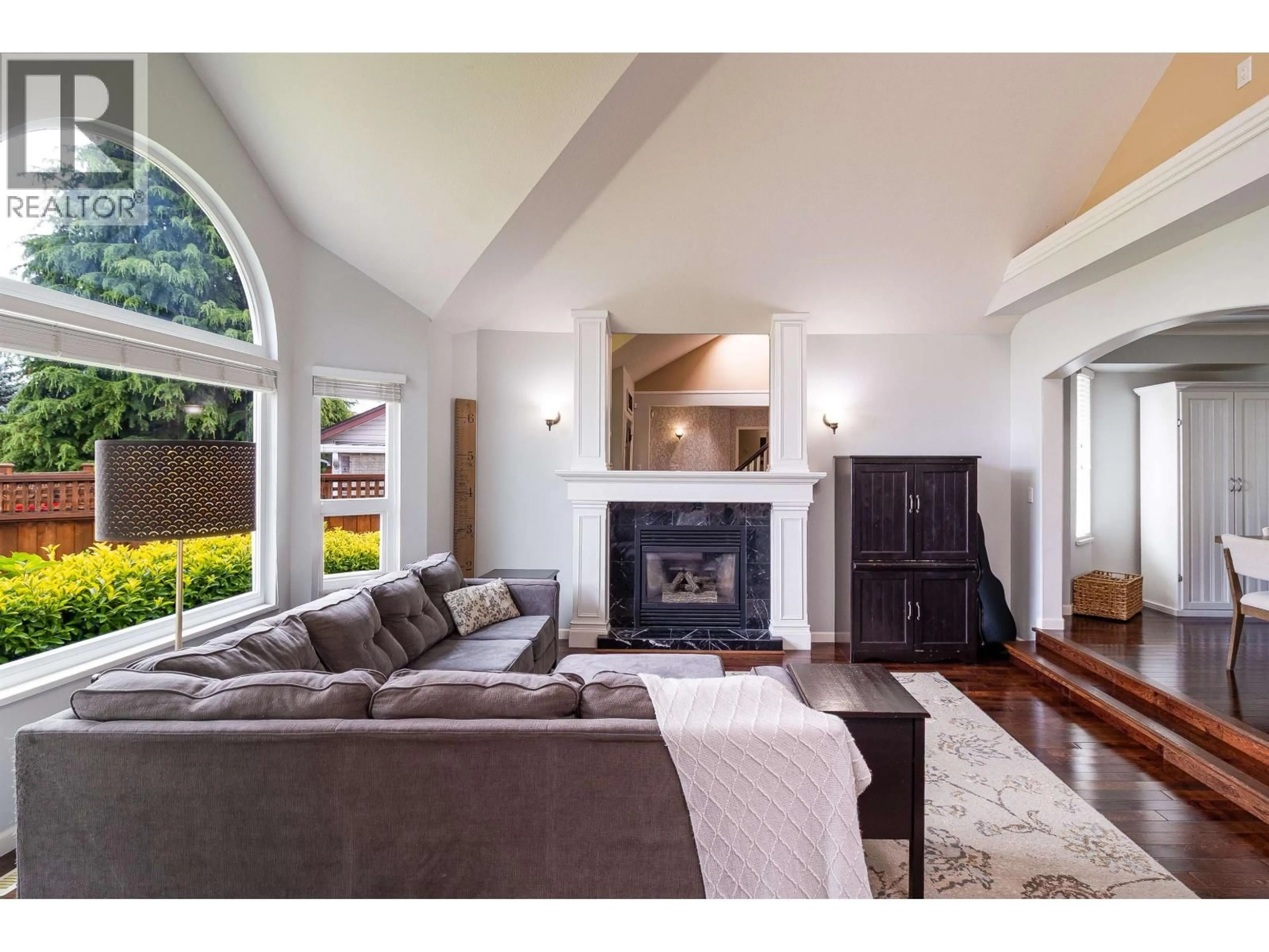 Living room with furniture, unknown for 19660 CEDAR LANE, Pitt Meadows British Columbia V3Y2E4