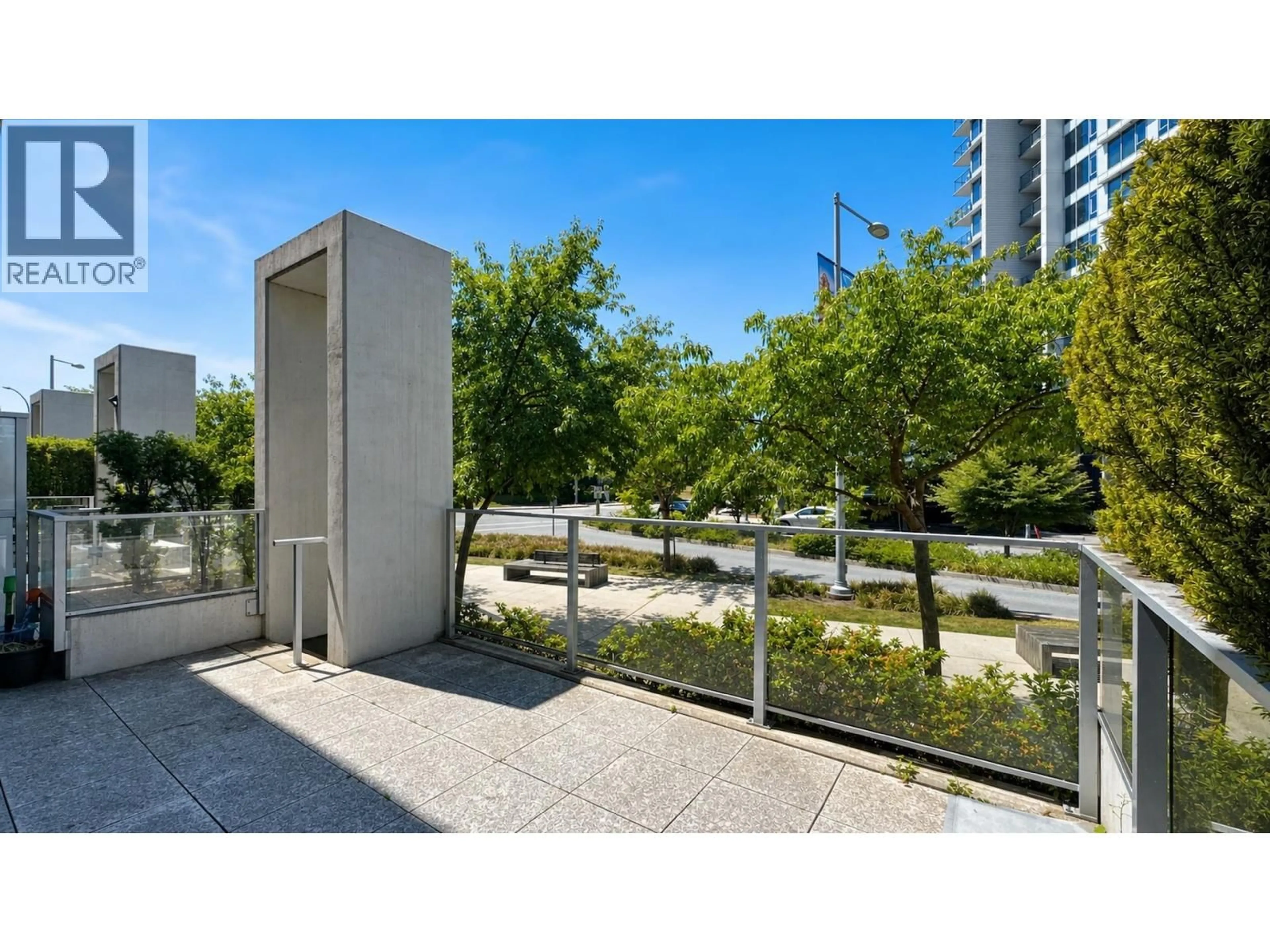 Unknown for 4 - 5688 HOLLYBRIDGE WAY, Richmond British Columbia V7C4N3