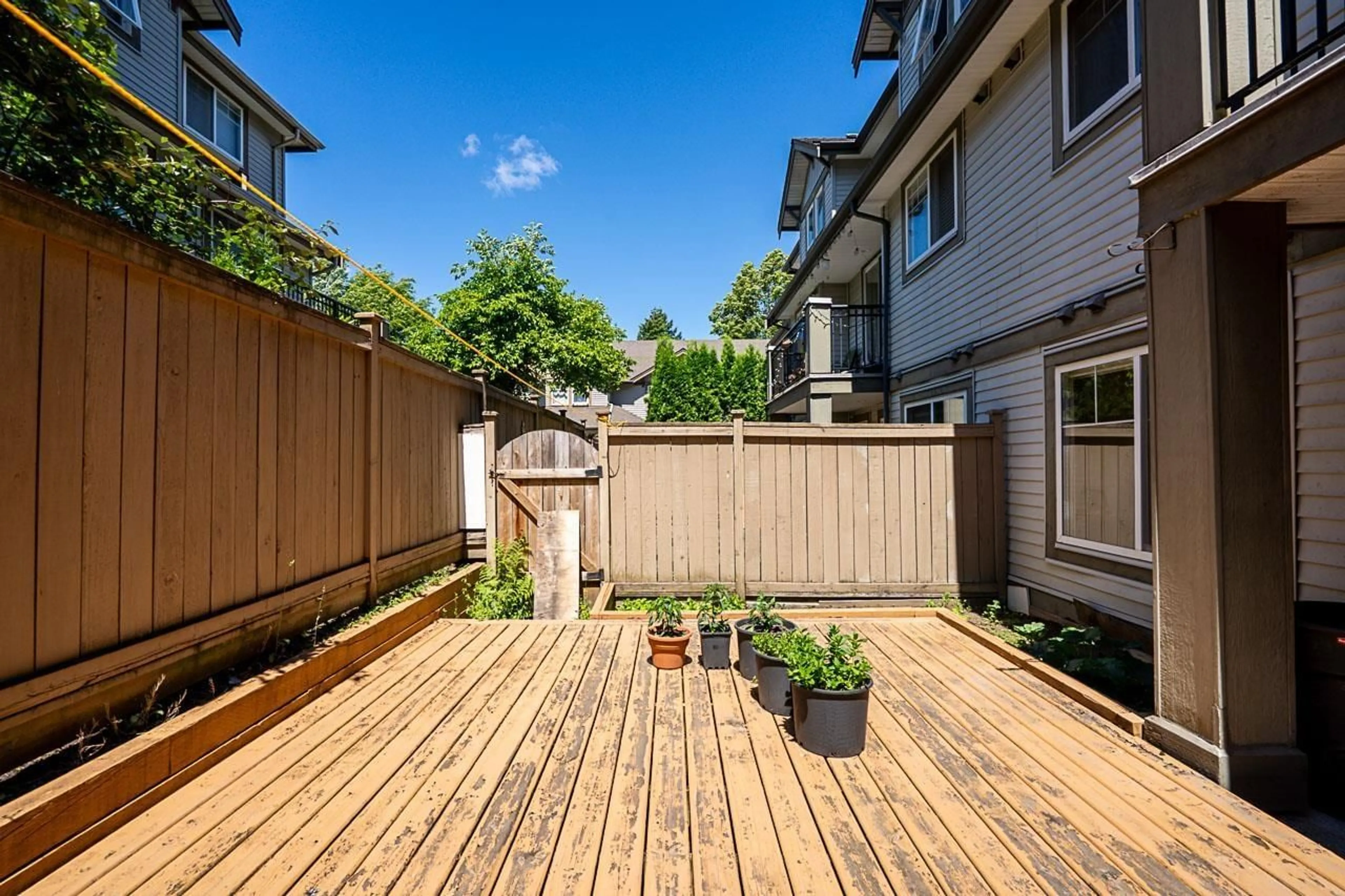 Patio, street for 7 - 14453 72 AVENUE, Surrey British Columbia V3S2E6