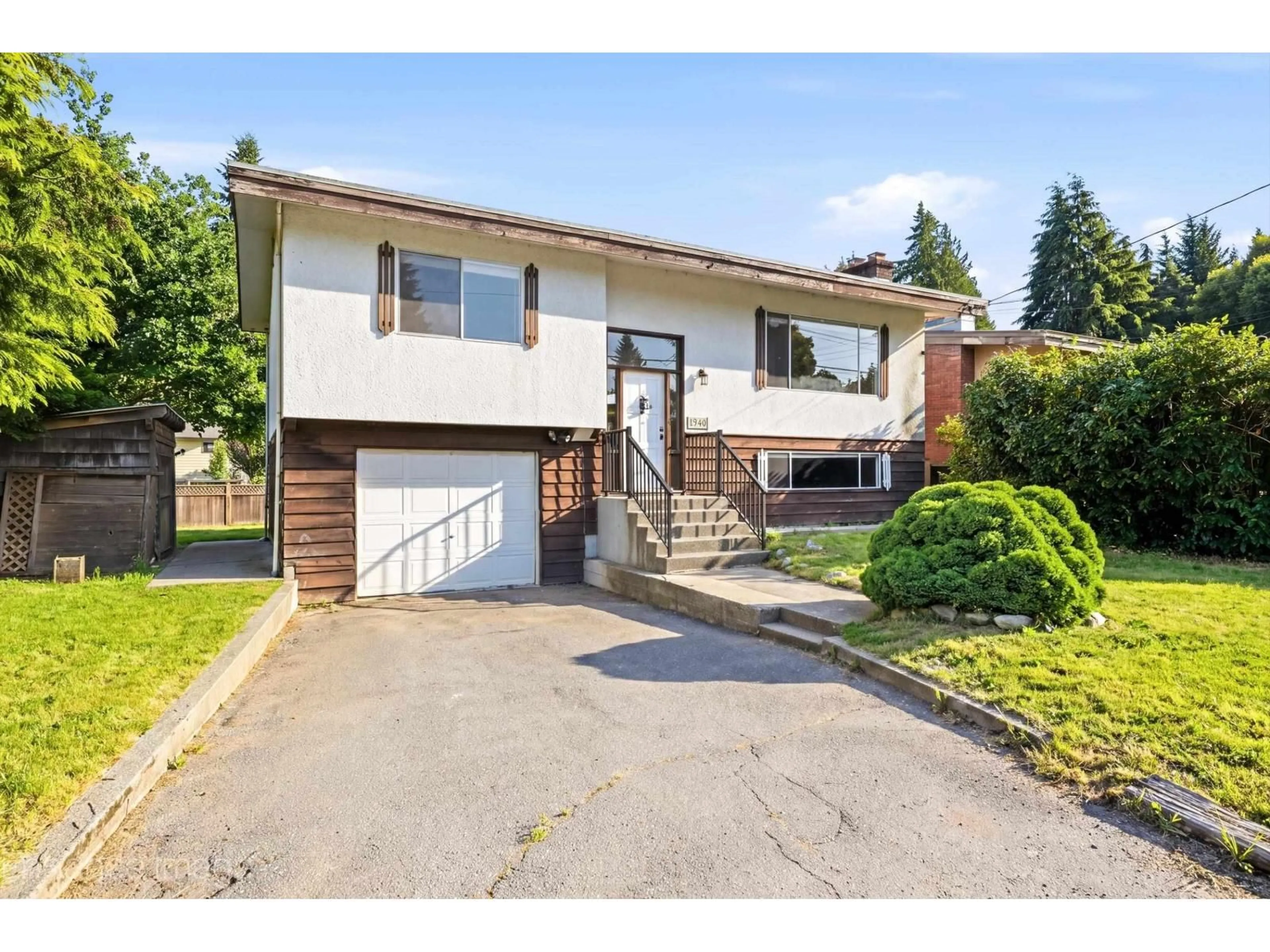 Unknown for 1940 EAGLE STREET, Abbotsford British Columbia V2S3A6