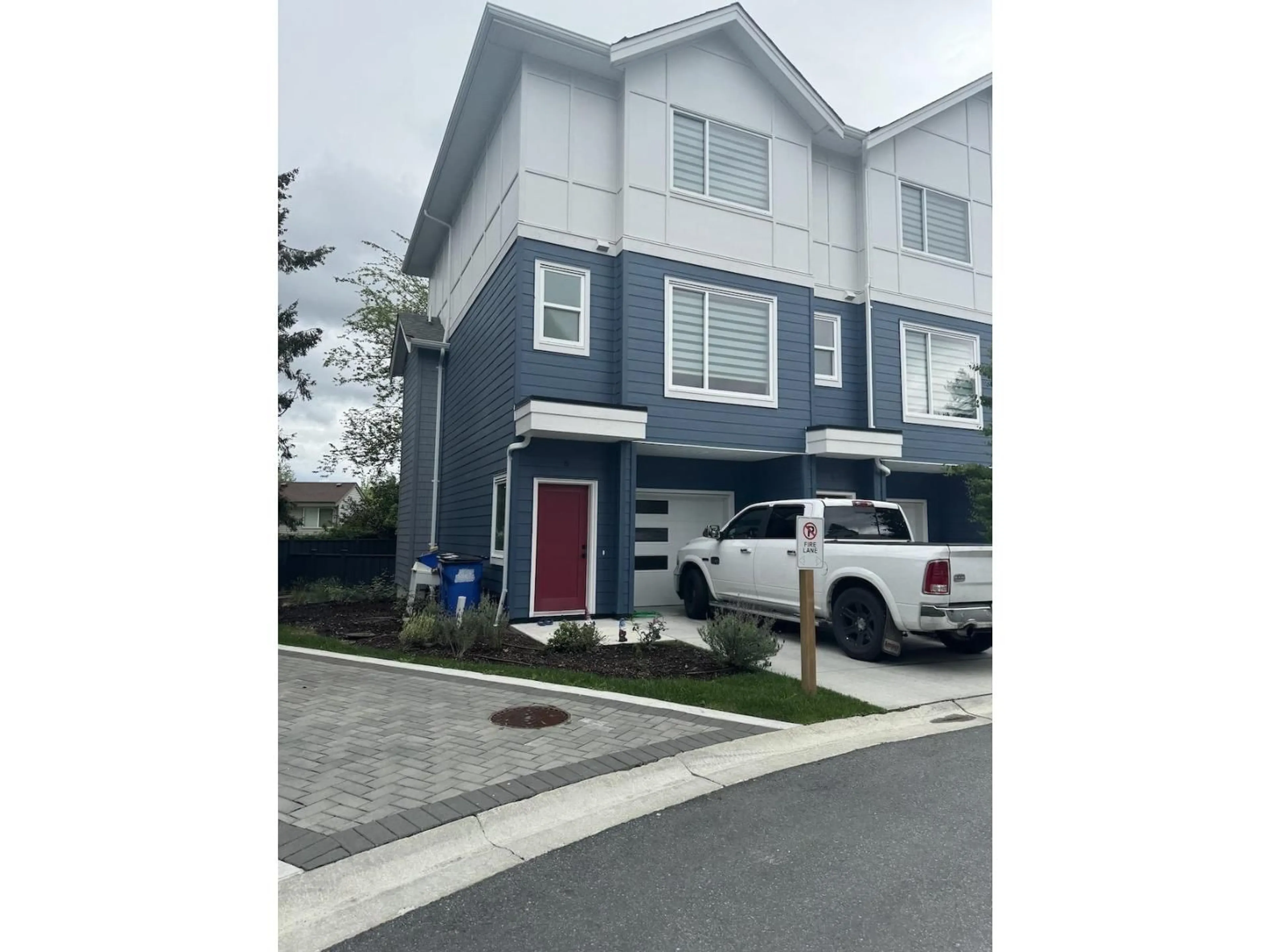 Unknown for 8 - 19330 FAIRWAY DRIVE, Surrey British Columbia V3S0B7