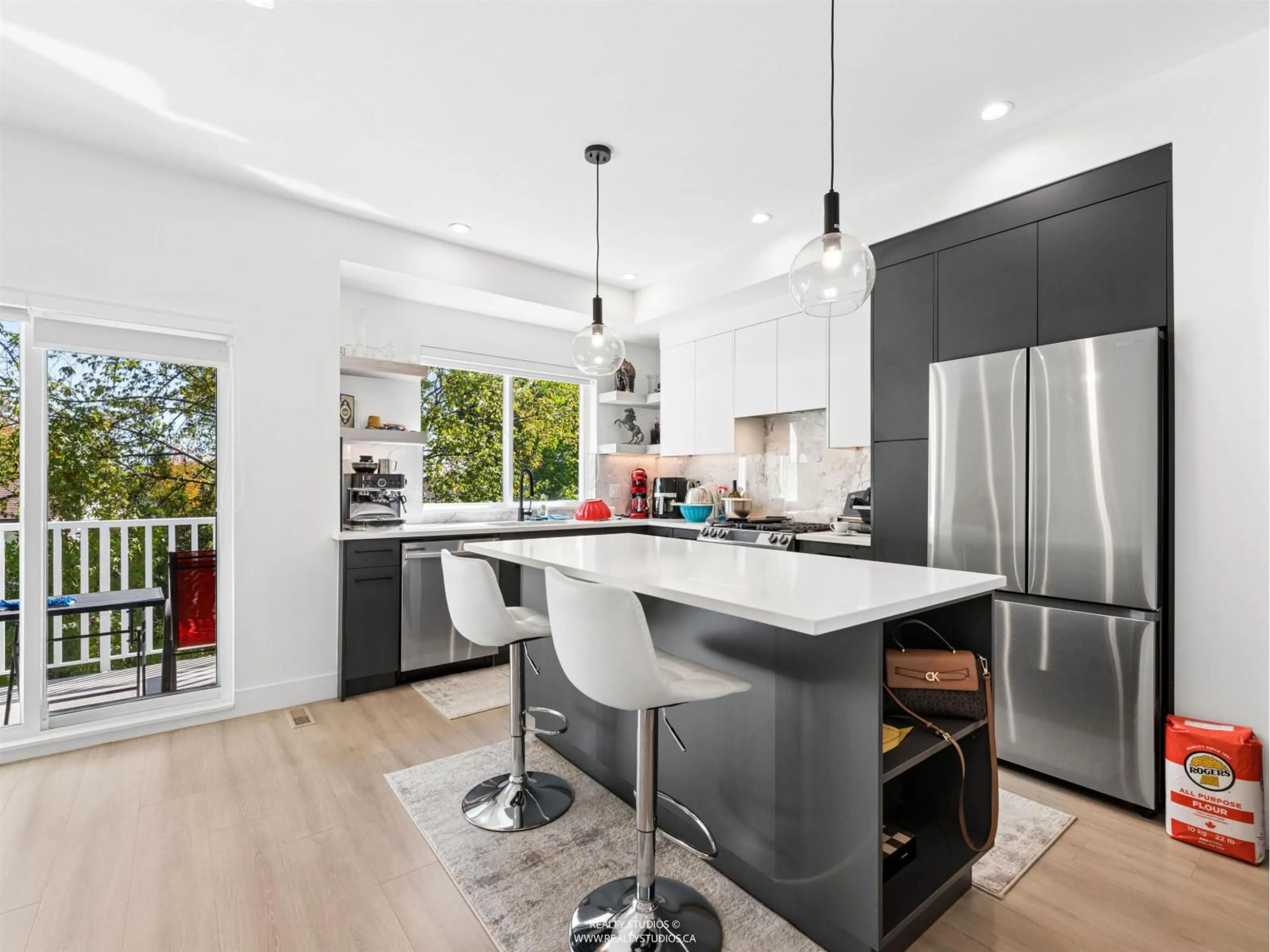 Open concept kitchen, unknown for 8 - 19330 FAIRWAY DRIVE, Surrey British Columbia V3S0B7