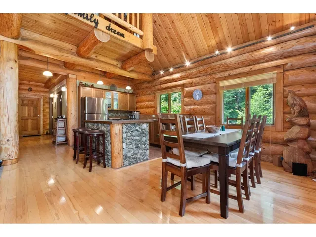 A22 - 14581 ALPINE BOULEVARD, Hope 2
