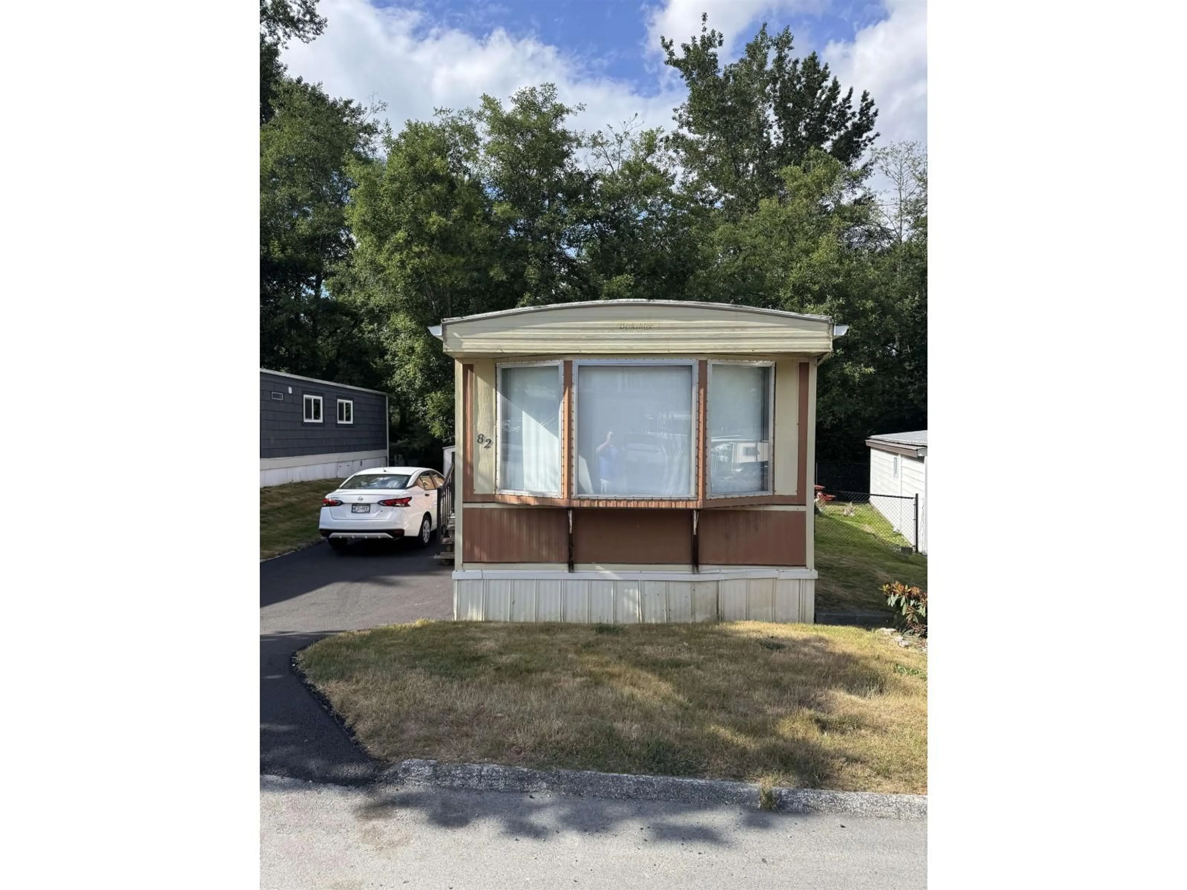 Unknown for 82 - 8220 KING GEORGE BOULEVARD, Surrey British Columbia V3W6E1