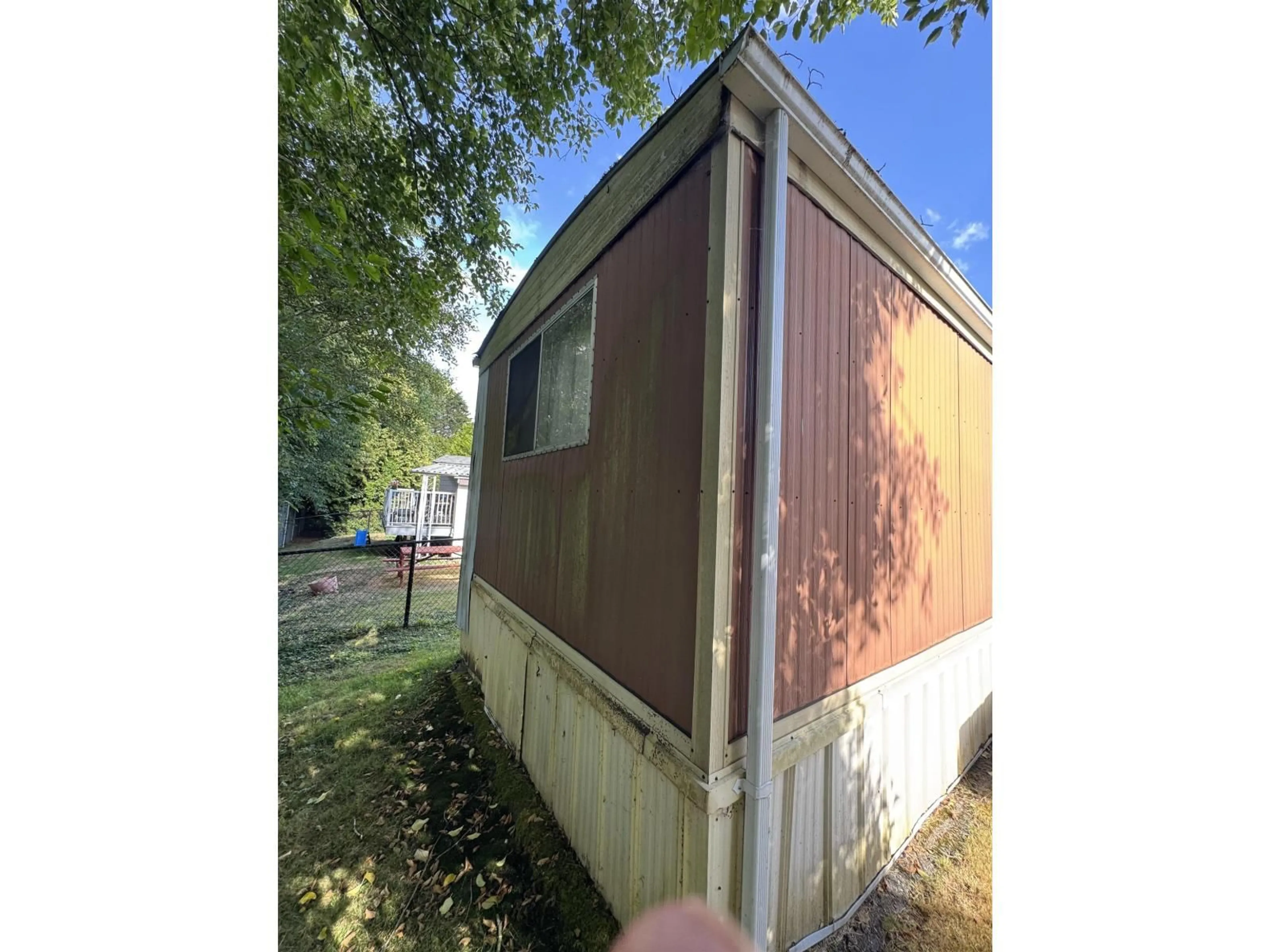 Shed for 82 - 8220 KING GEORGE BOULEVARD, Surrey British Columbia V3W6E1