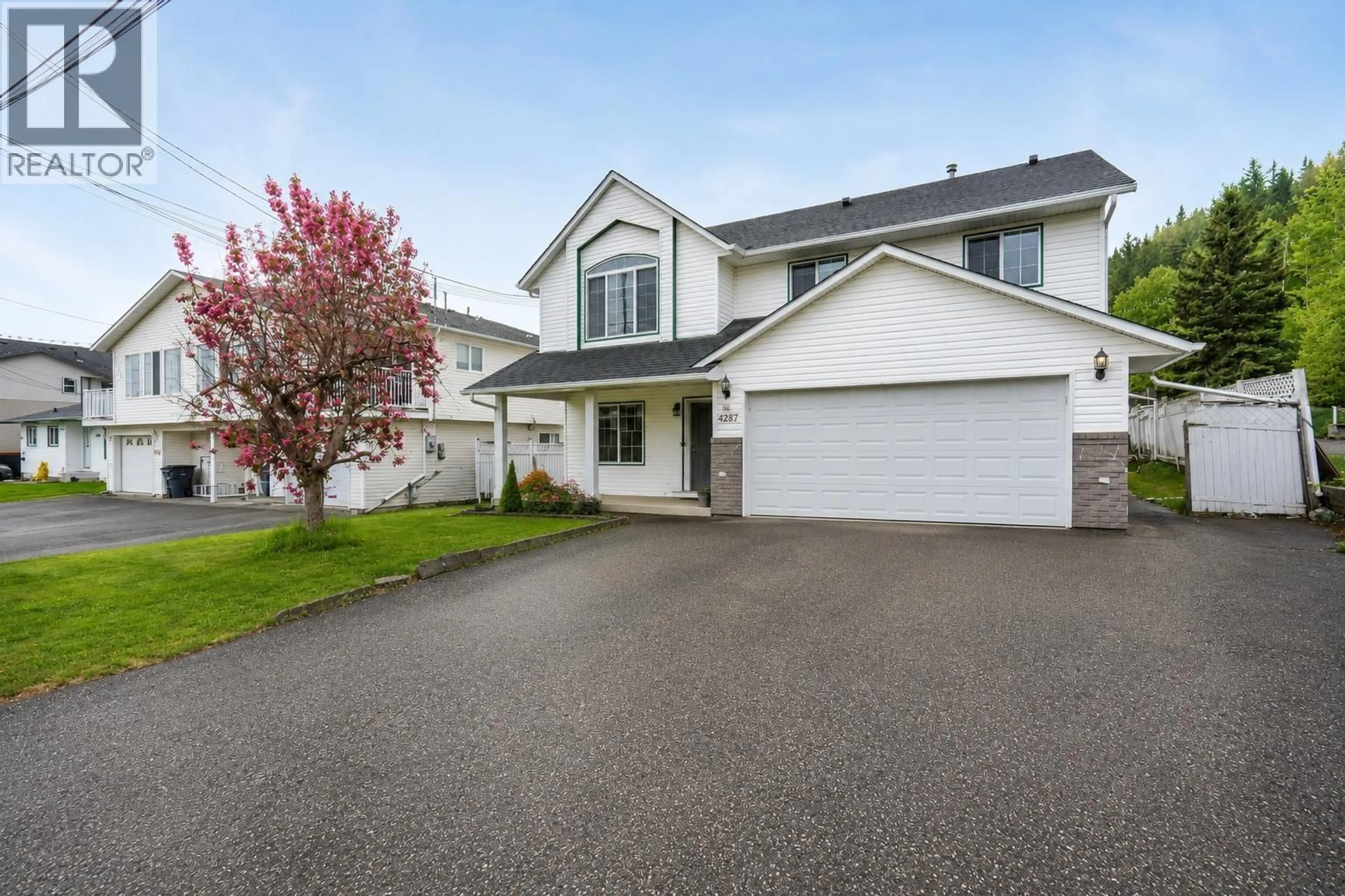 Home with vinyl exterior material, street for 4287 22ND AVENUE, Prince George British Columbia V2N3B3