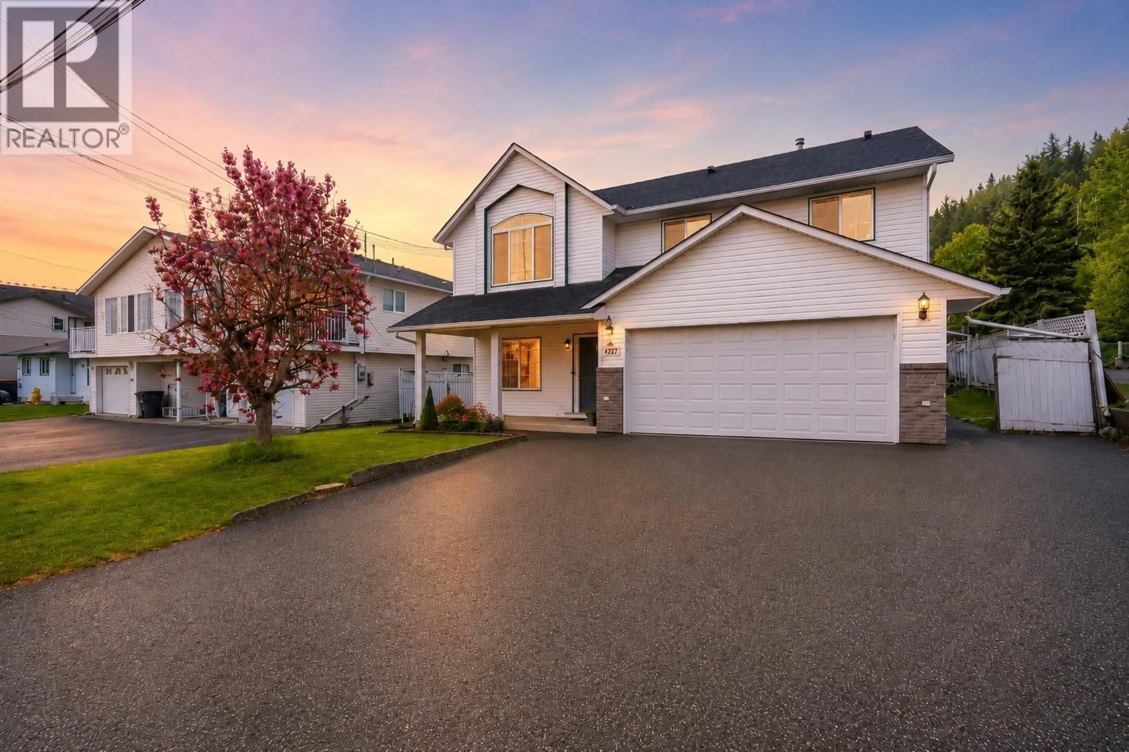 Home with vinyl exterior material, street for 4287 22ND AVENUE, Prince George British Columbia V2N3B3