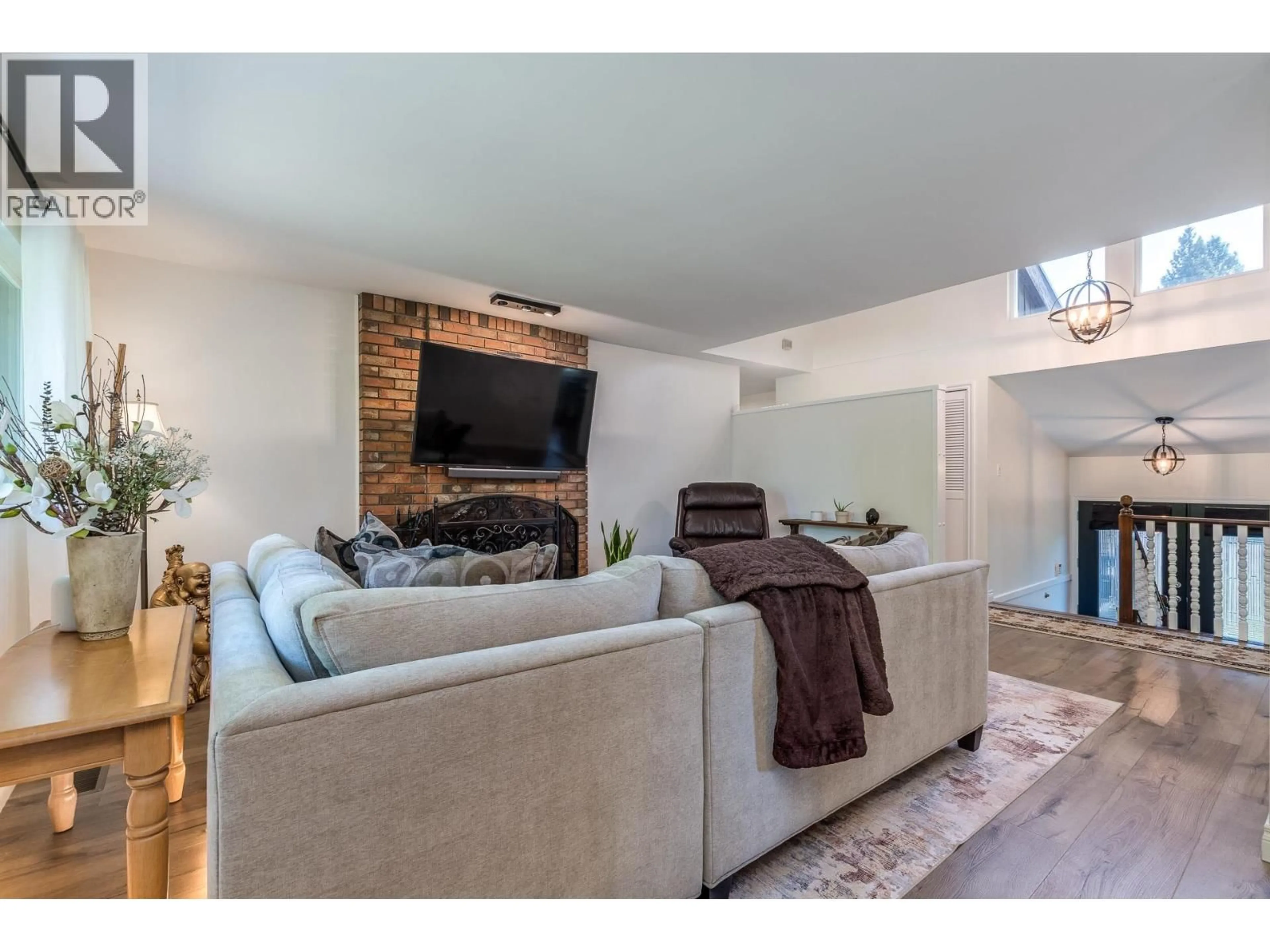 Living room with furniture, unknown for 19541 119A AVENUE, Pitt Meadows British Columbia V3Y1K9