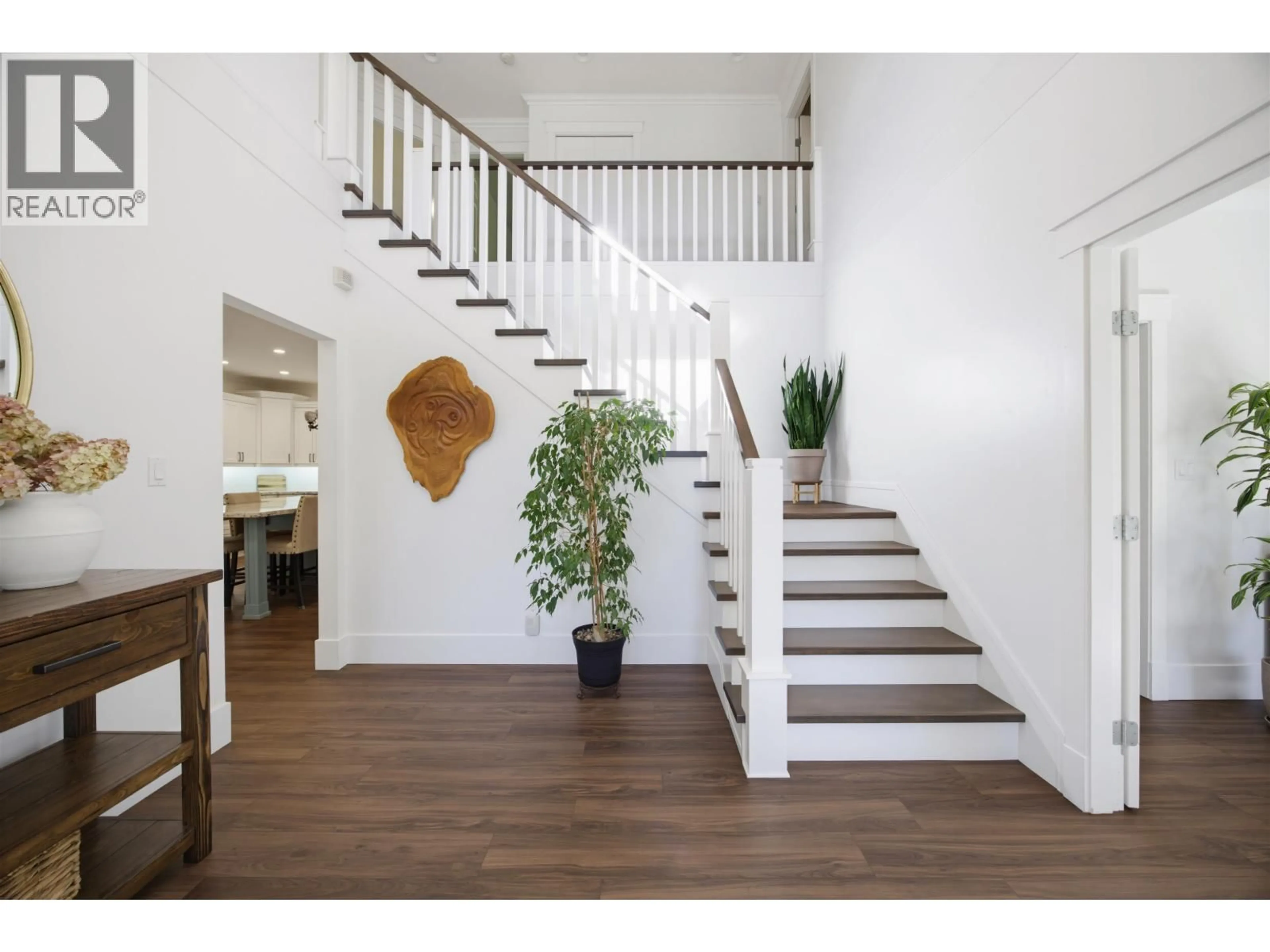 Indoor entryway for 12194 269 STREET, Maple Ridge British Columbia V2W1N8
